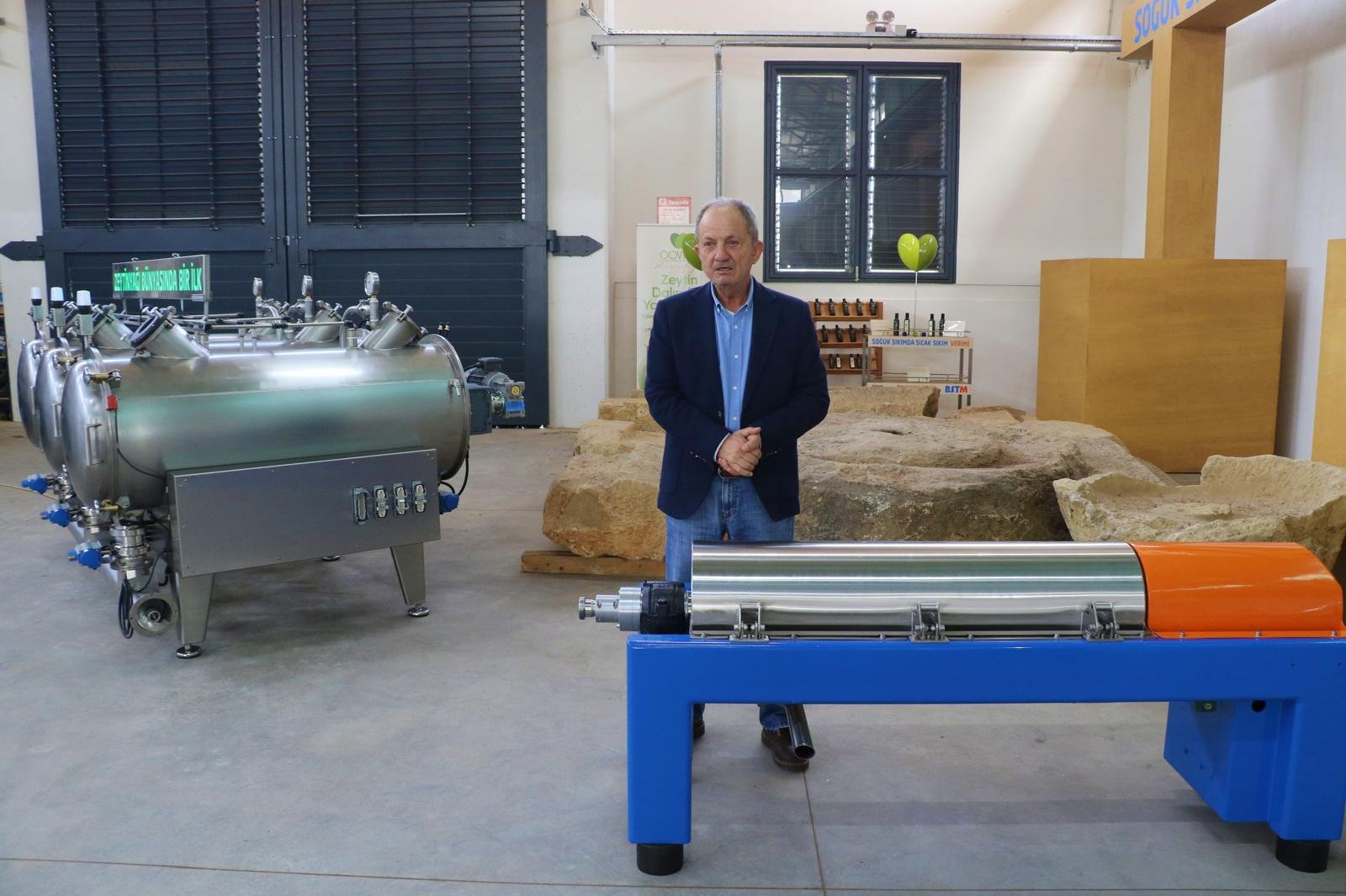 Zeytinyaginda Ureticileri Heyecanlandiracak Makine Soguk Sik 656286 85956E