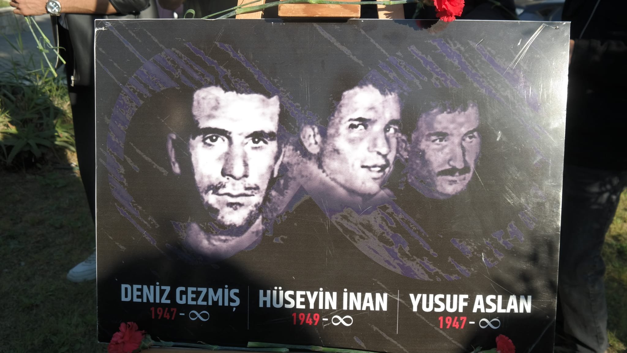 3 Fidan Kusadasinda Ozlemle Anildi 659860 09092C