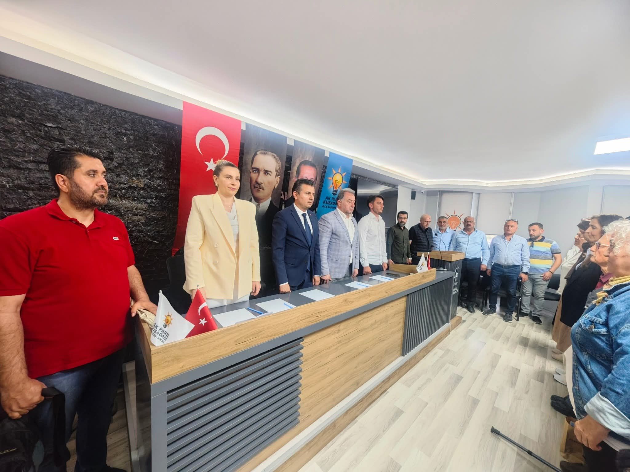 Ak Parti Kusadasi Danisma Meclisi Toplantisinda Bulustu 662433 34Fa20