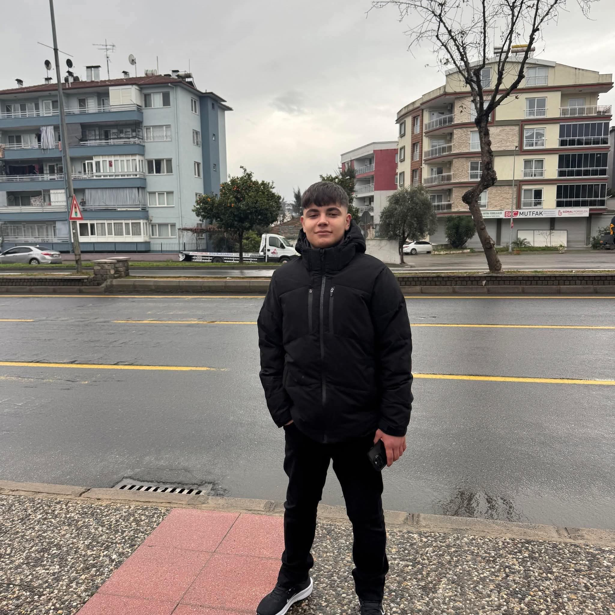 Arkadasini Kurtardi Kendisi Can Verdi 666081 C09Dae