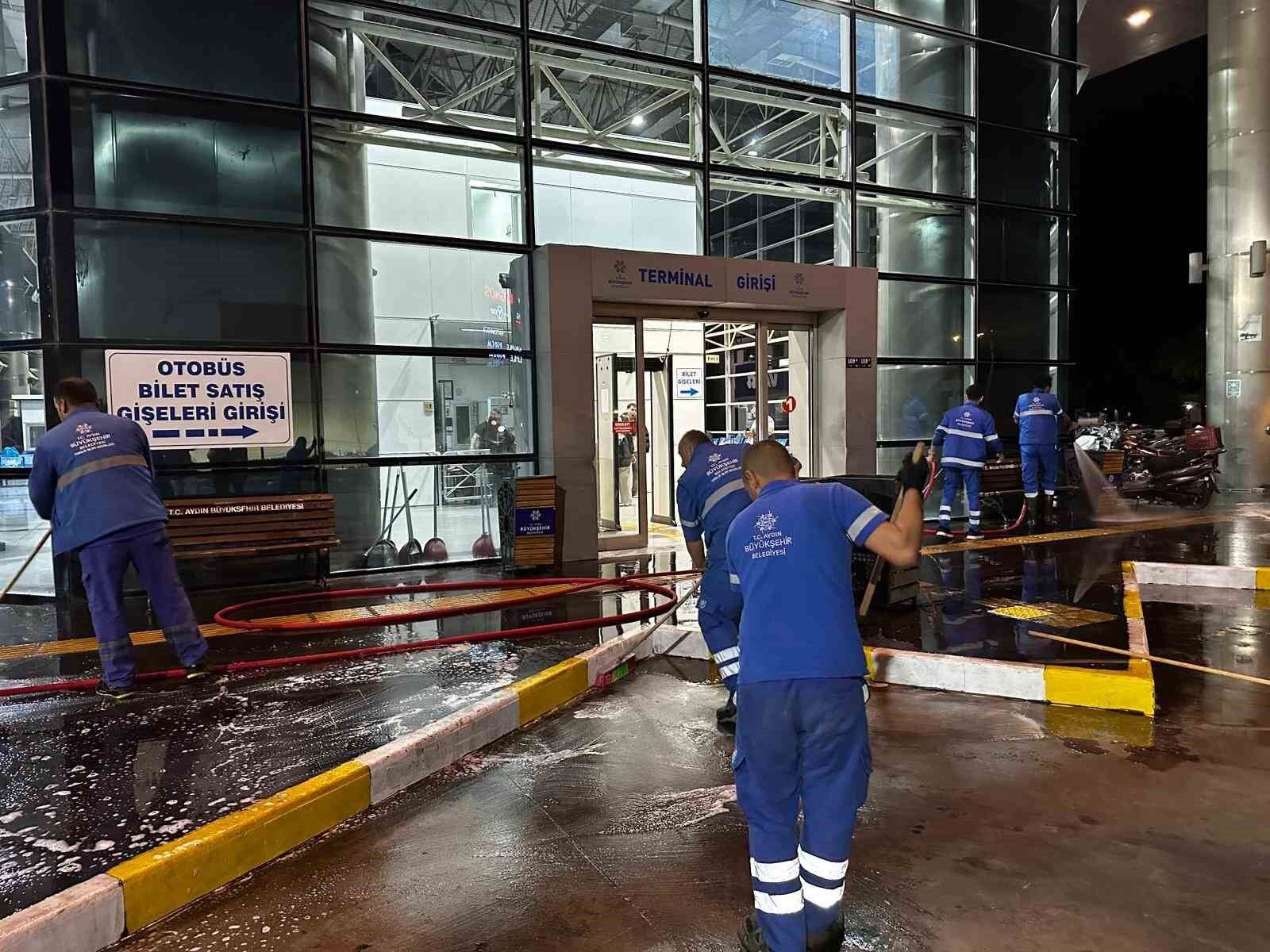 Aydin Buyuksehir Den Otobus Terminallerinde Bayram Hazirligi 1779441903130 141814