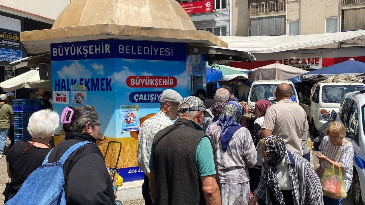 Aydin Da Bayram Oncesi Halk Ekmek Yogunlugu 1779804904538 958052