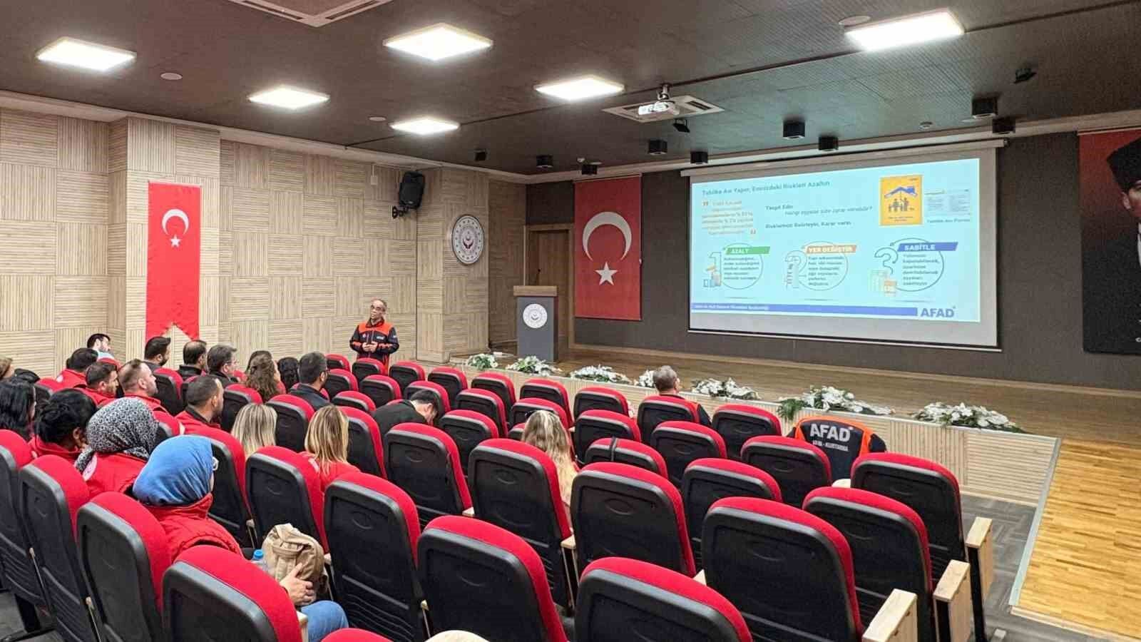 Aydin Da Vakif Personeline Afet Farkindalik Egitimi Verildi 1778426105346 403073