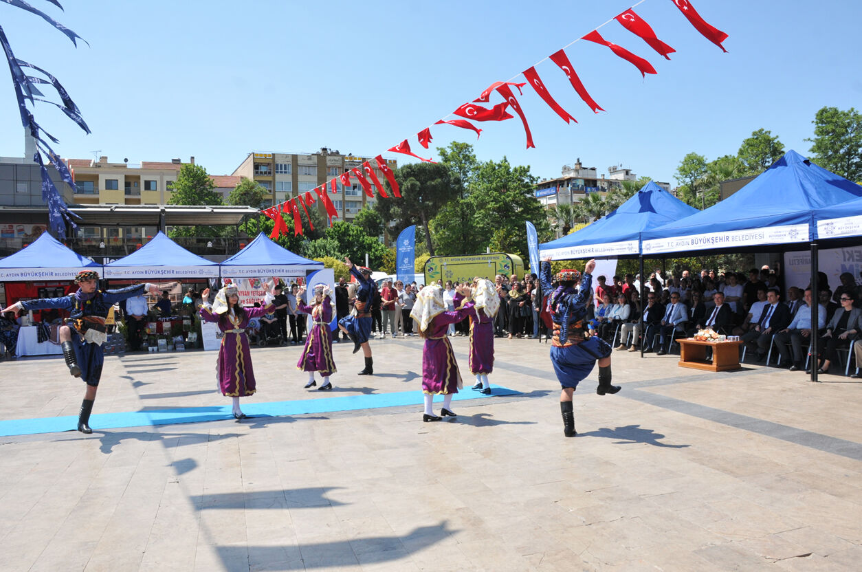 Aydinda Goz Kamastiran Sergi 664169 E32C76