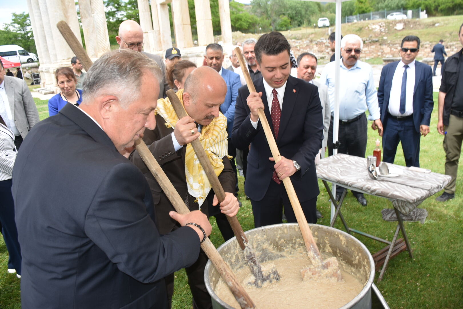 Aydinda Lezzet Ve Sanat Bulusmasi Karacasuda Turk Mutfagi Ve 664263 Aa45Fc