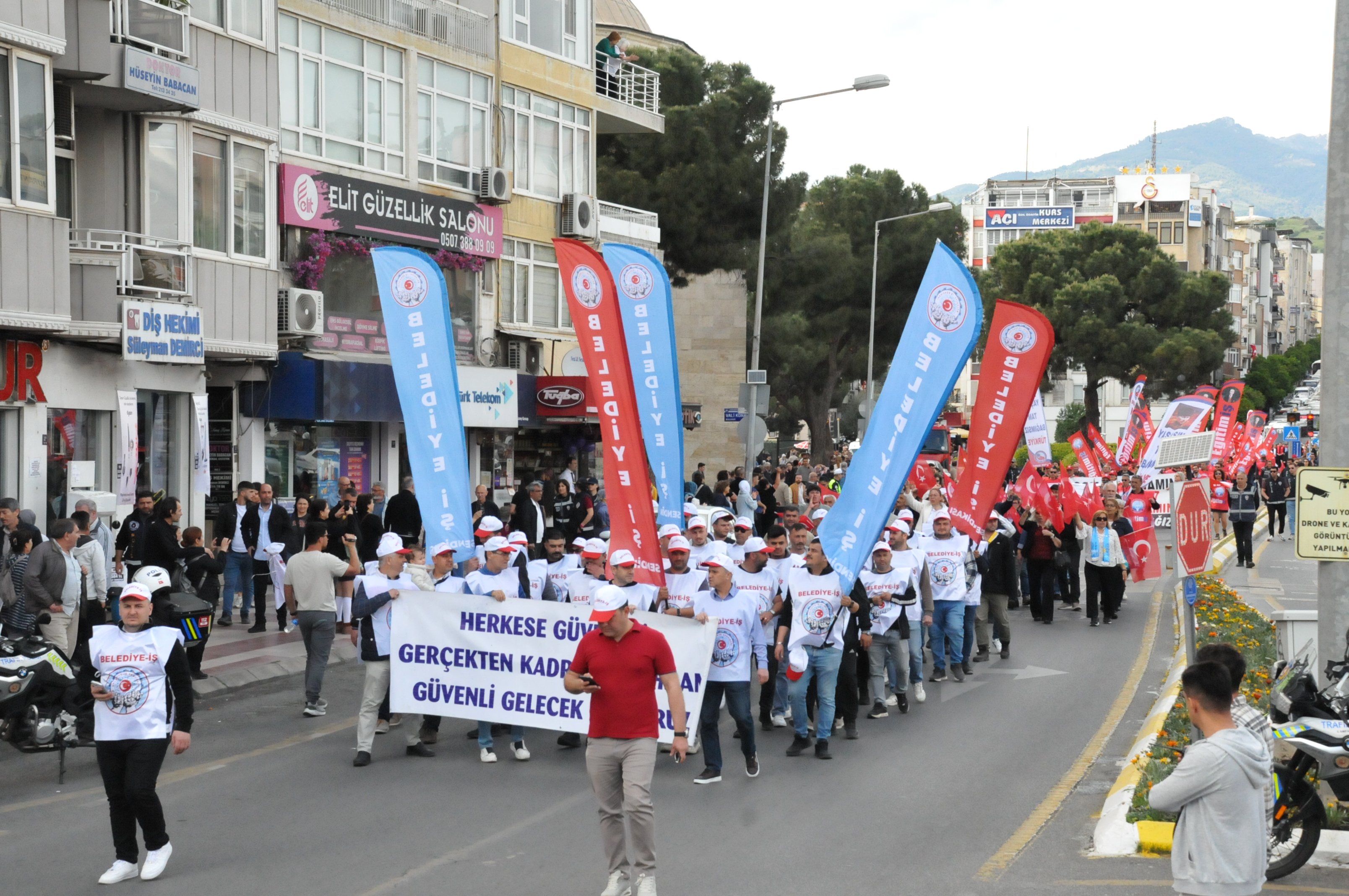 Aydinda Renkli 1 Mayis Kutlamasi 658667 0934B0