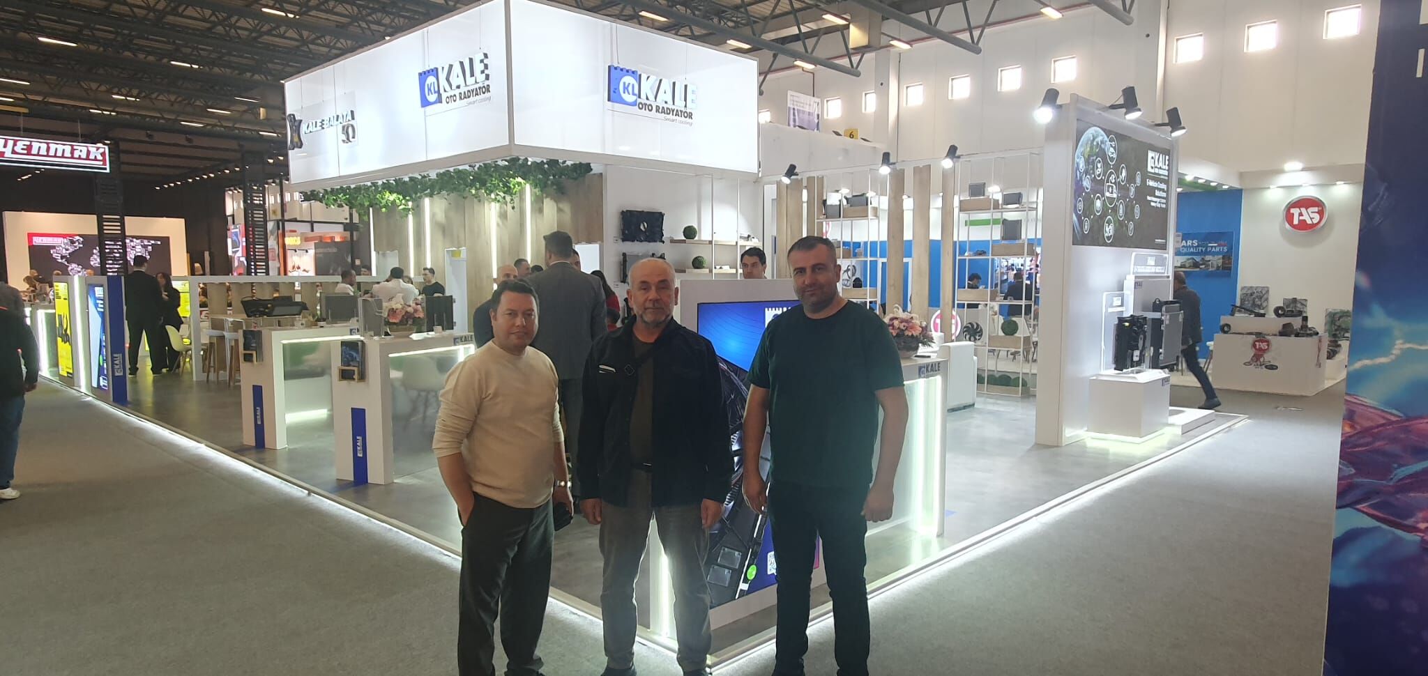 Ayto Uyeleri Automechanika Istanbul Fuarinda 663772 1827Fe