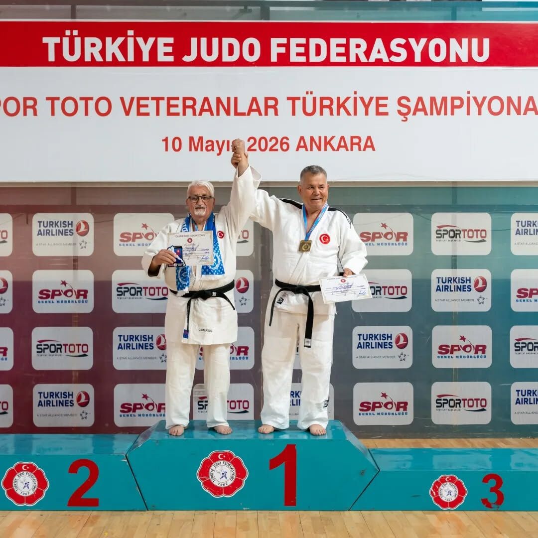 Azmin Zaferi 665421 A50Ecc