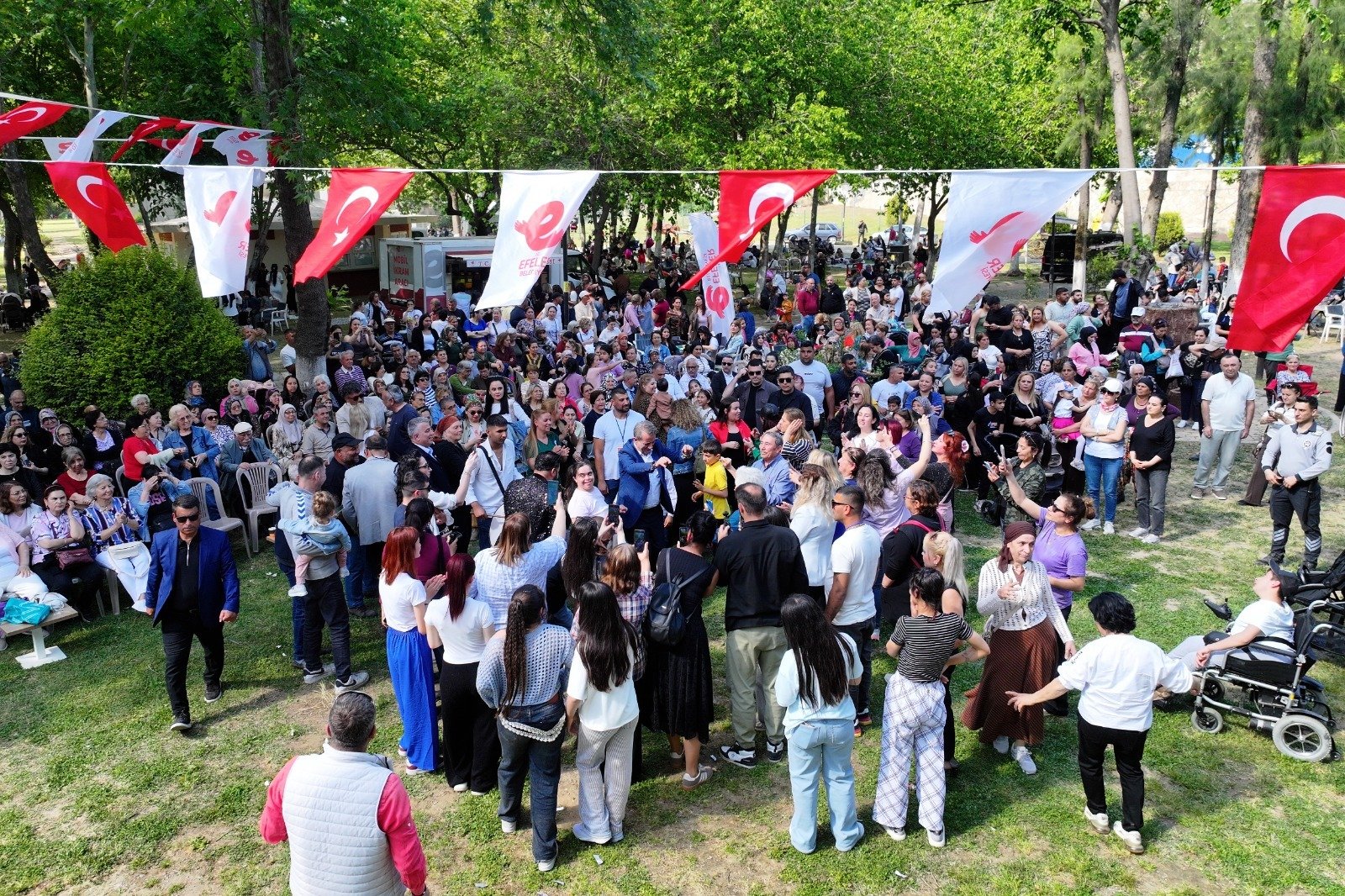 Baharin Mujdecisi Hidirellez Efelerde Coskuyla Kutlandi 659846 401F47