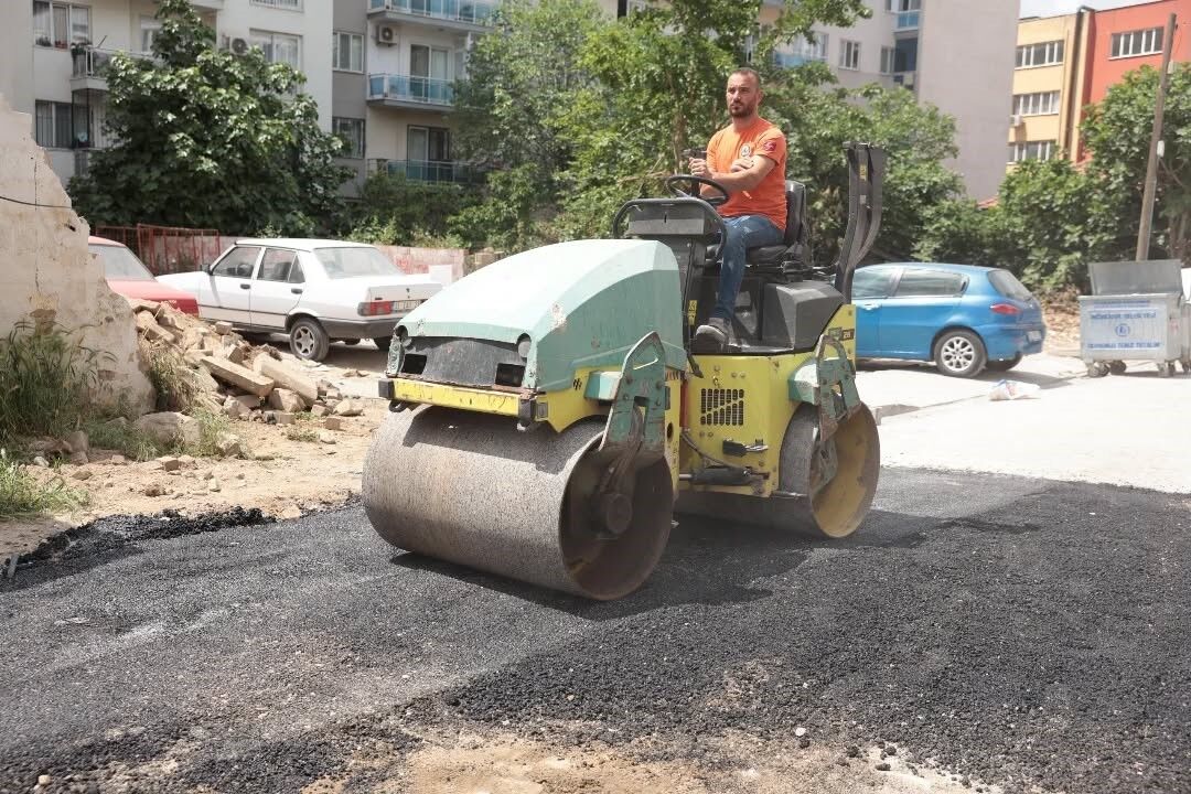 Baskan Kaya Cumhuriyet Mahallesi Nde Vatandaslarla Bulustu 1779026104289 68933