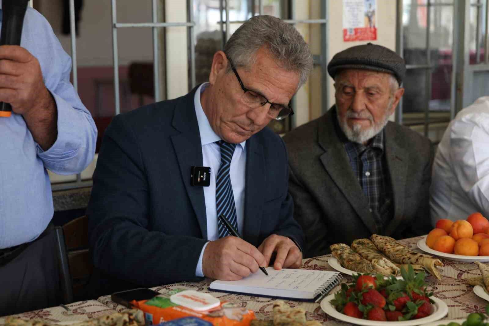 Baskan Tetik Guzelkoy De Vatandaslarla Bulustu 1779088803522 352575