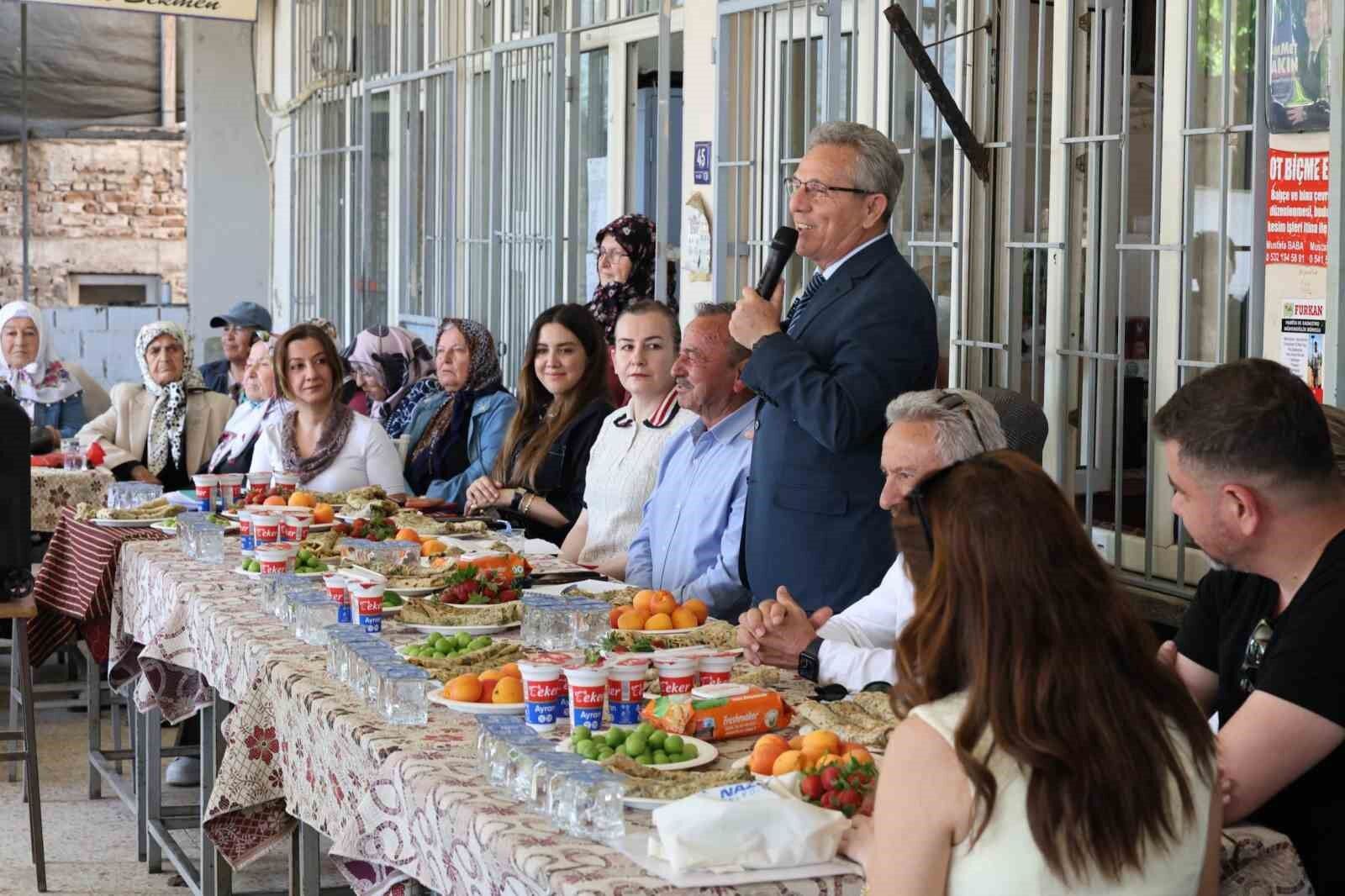 Baskan Tetik Guzelkoy De Vatandaslarla Bulustu 1779088804390 465351