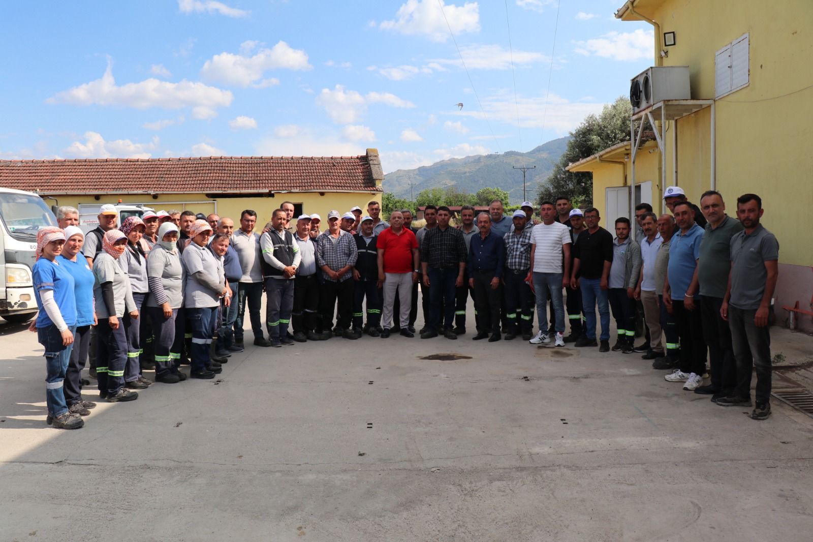 Bozdogan Belediyesi Bayramlasti 665613 0Cfa5B