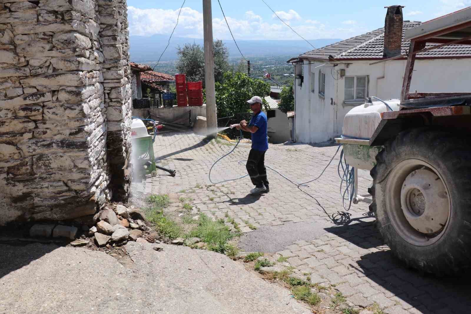 Bozdogan Da Hasereye Karsi Kirecleme Calismalari Suruyor 1779348604165 882599
