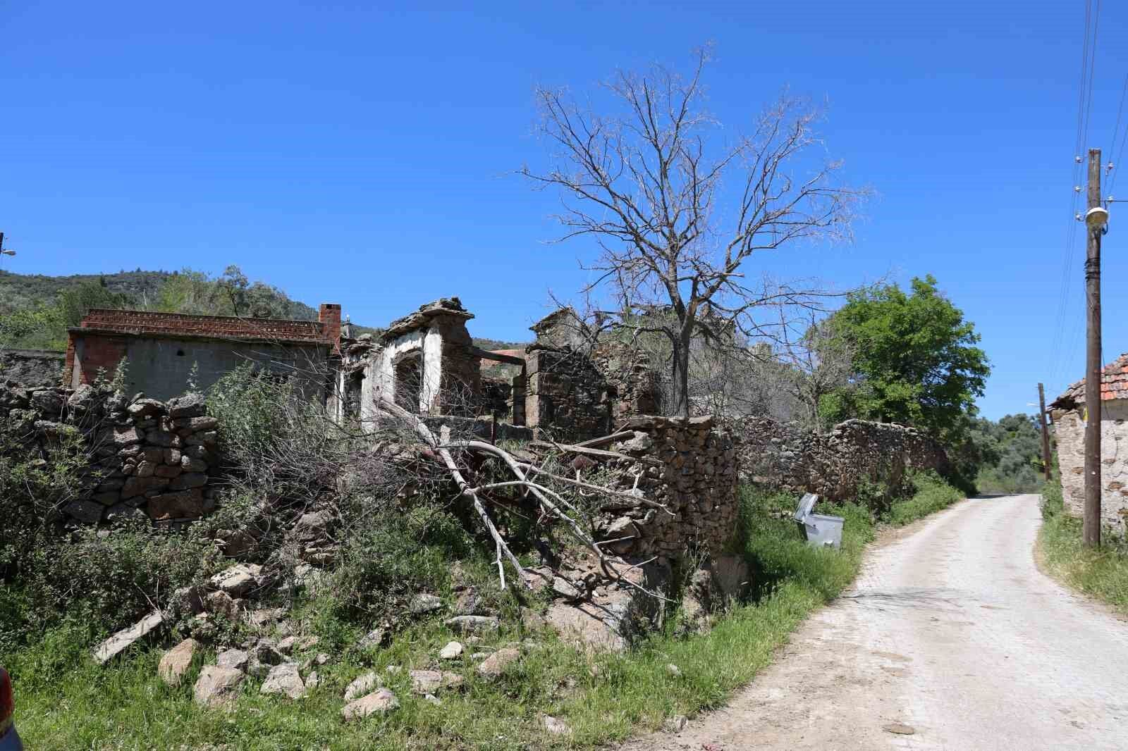 Bu Koy Savas Gordugu Icin Degil Gencler Terk Ettigi Icin Bu Hale Geldi 1778662206938 942631