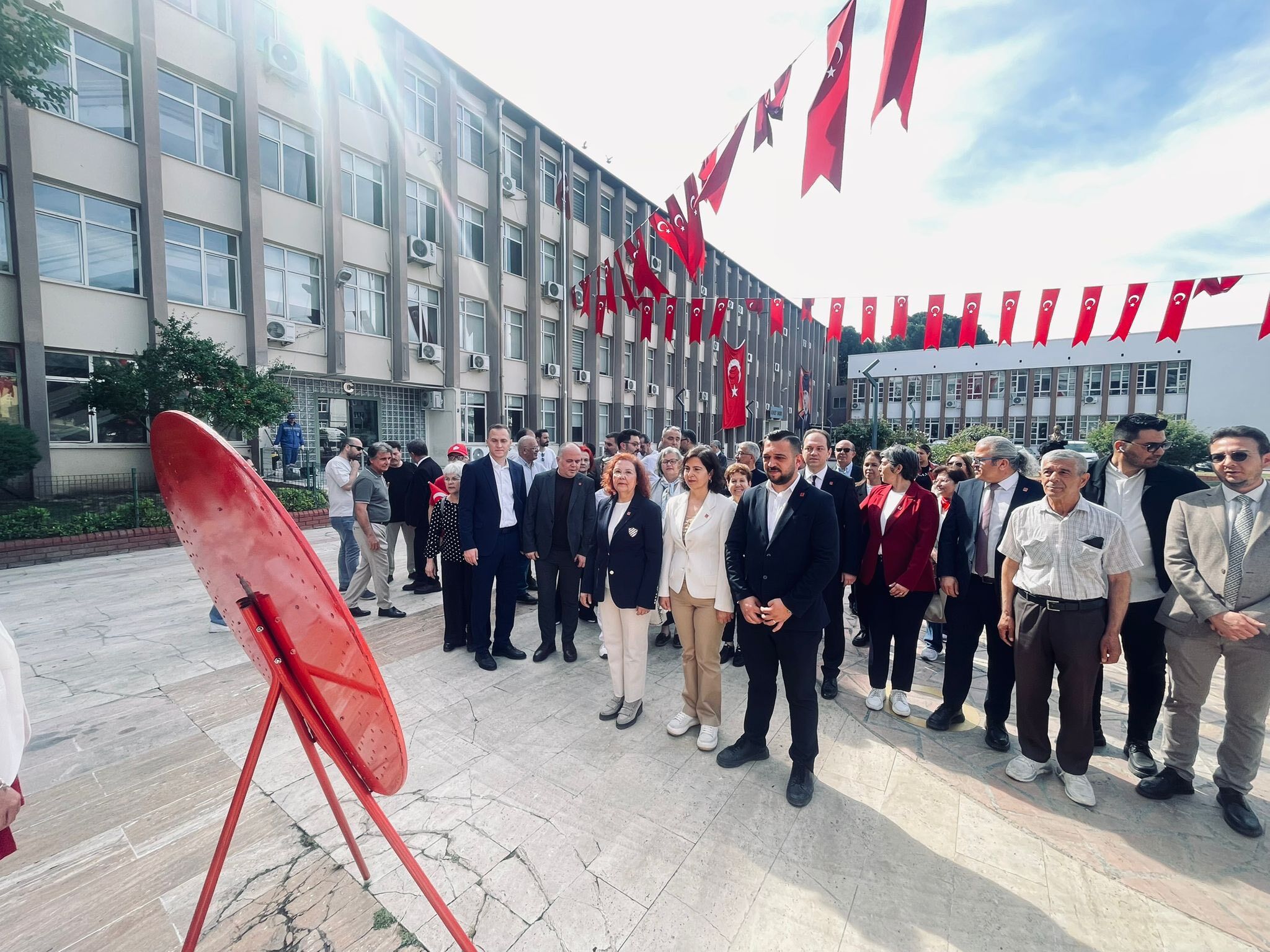 Chp Aydindan 19 Mayista Toren Ataturk Anitina Celenk Sundula 663557 725545