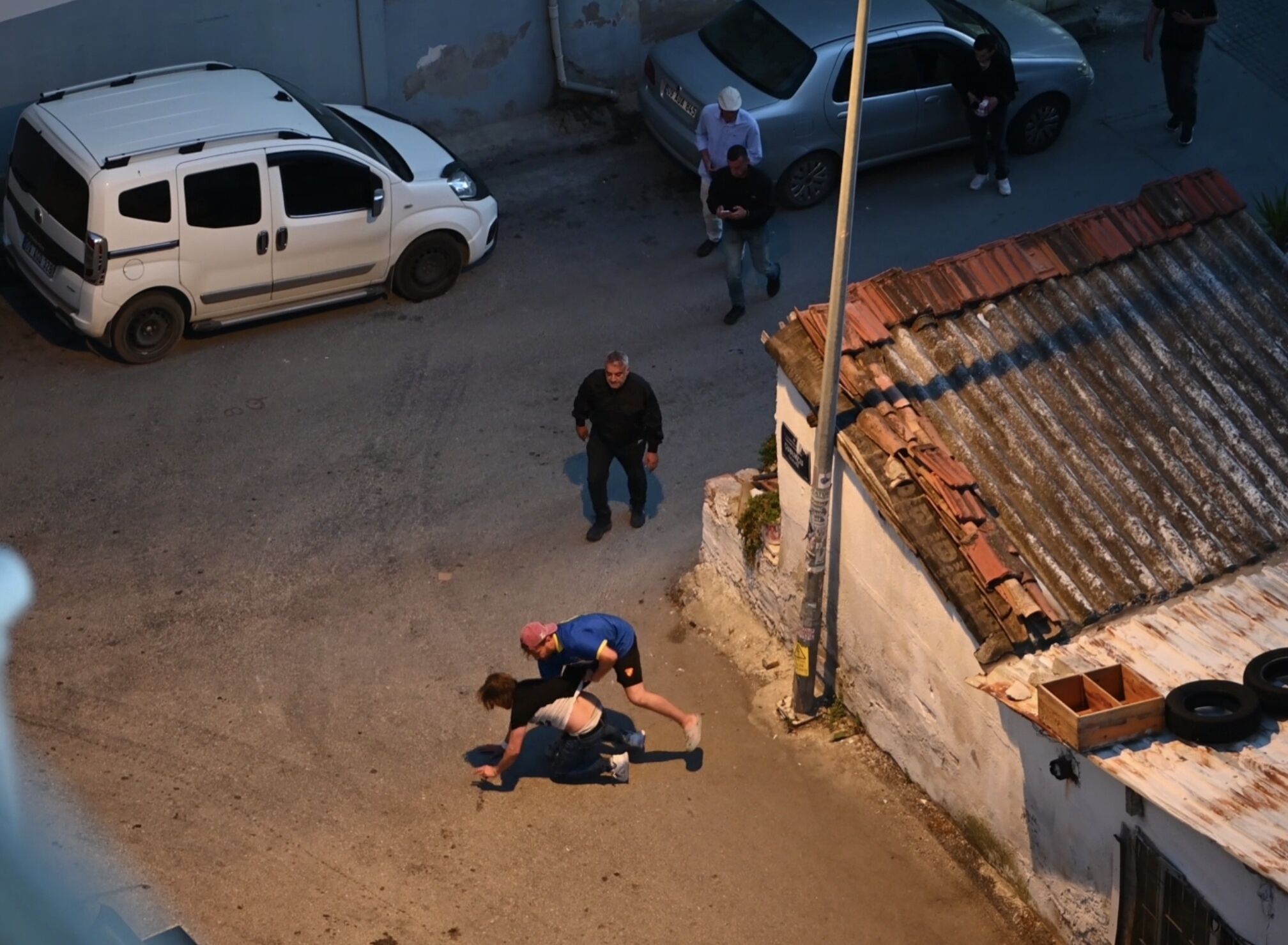 Demir Cubukla Dehset Sacti Yakalandi 664014 56792C