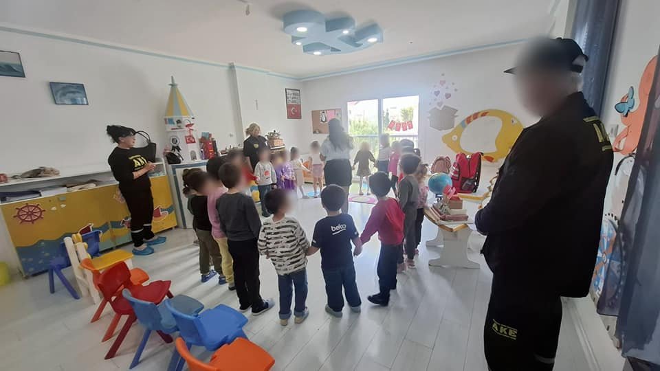 Didim Arama Kurtarma Ekibi Ake Miniklere Afet Bilincini Asil 659303 94A5Db
