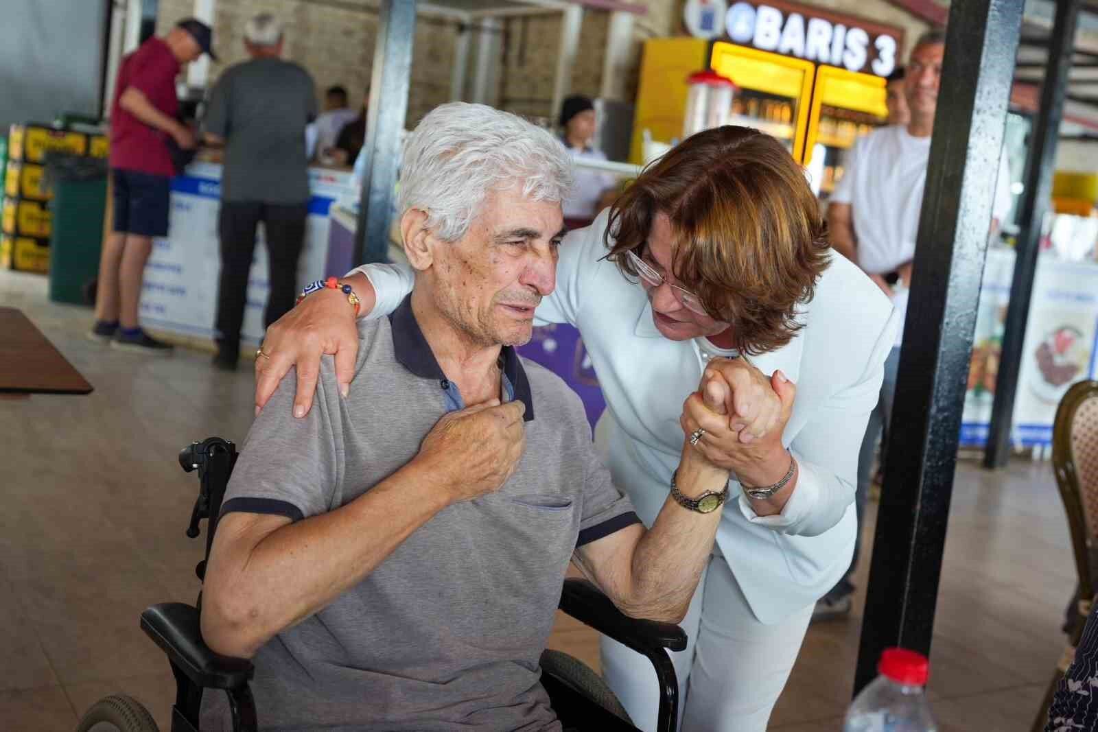 Didim Belediyesi Nden Akbuk Te Bayramlasma Programi Duzenlendi 1779981305109 709111
