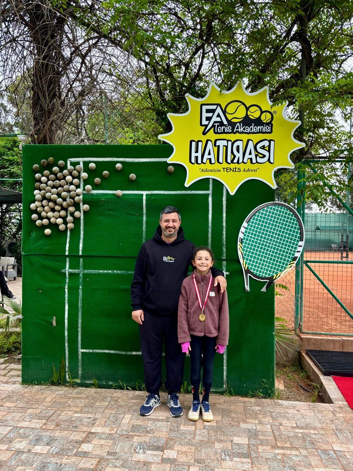 Ea Tenis Akademisi Sporcularindan Buyuk Basari 659944 454F4B