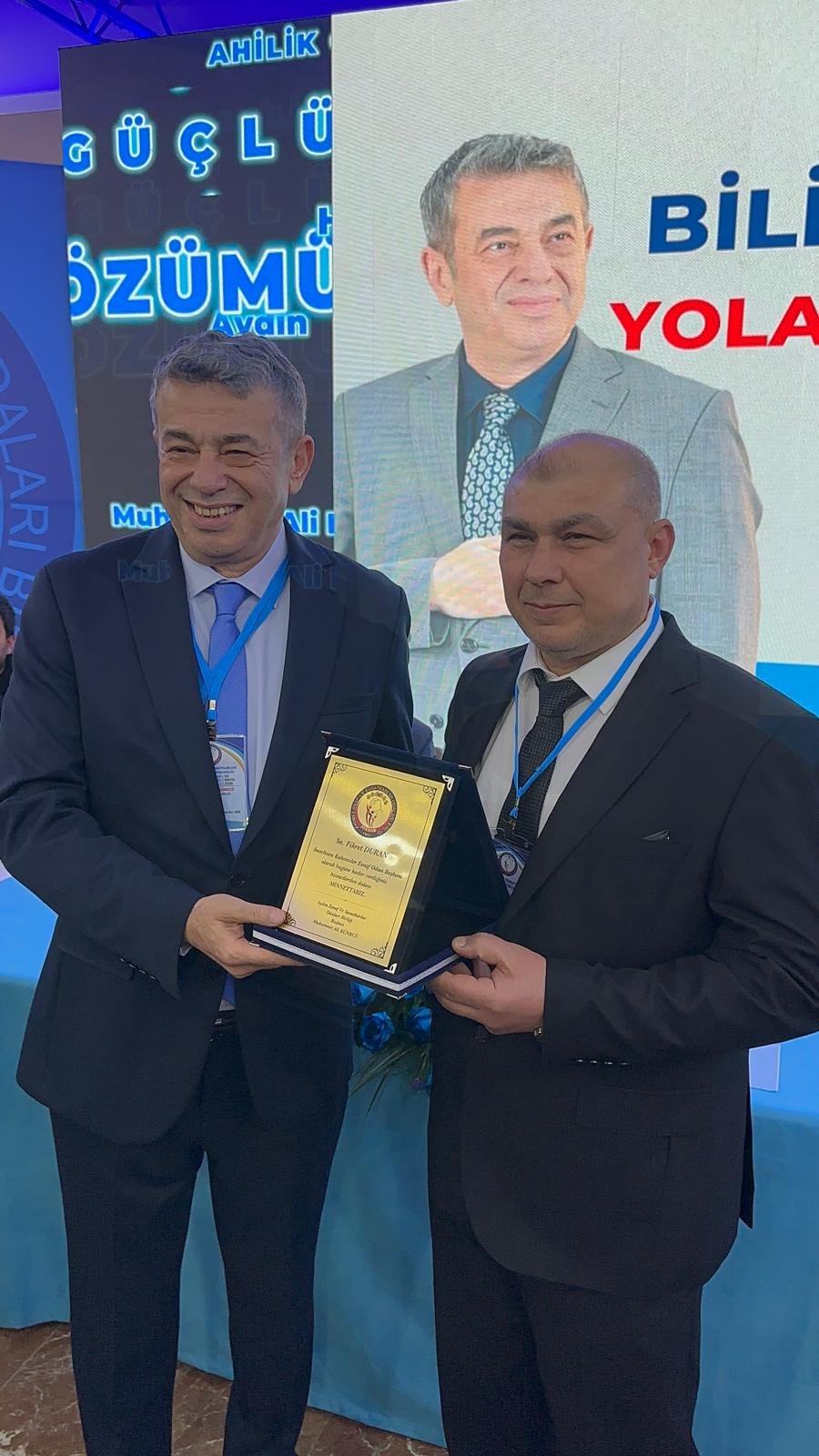 Eski Baskanlara Vefa 658937 2D20A1