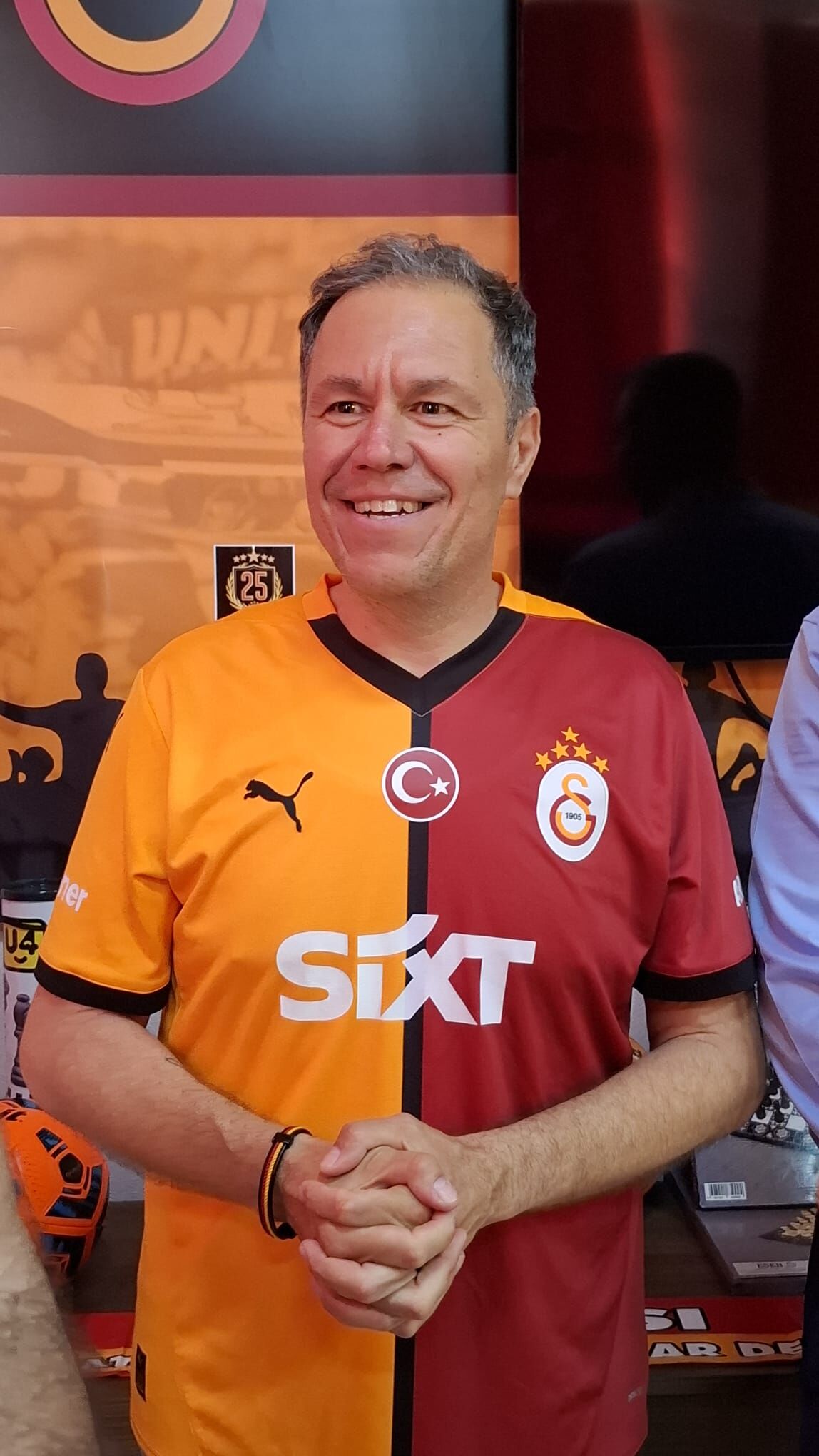 Galatasaray Taraftarlar Derneginden Egitime Anlamli Dokunus 663165 Ff5Be9