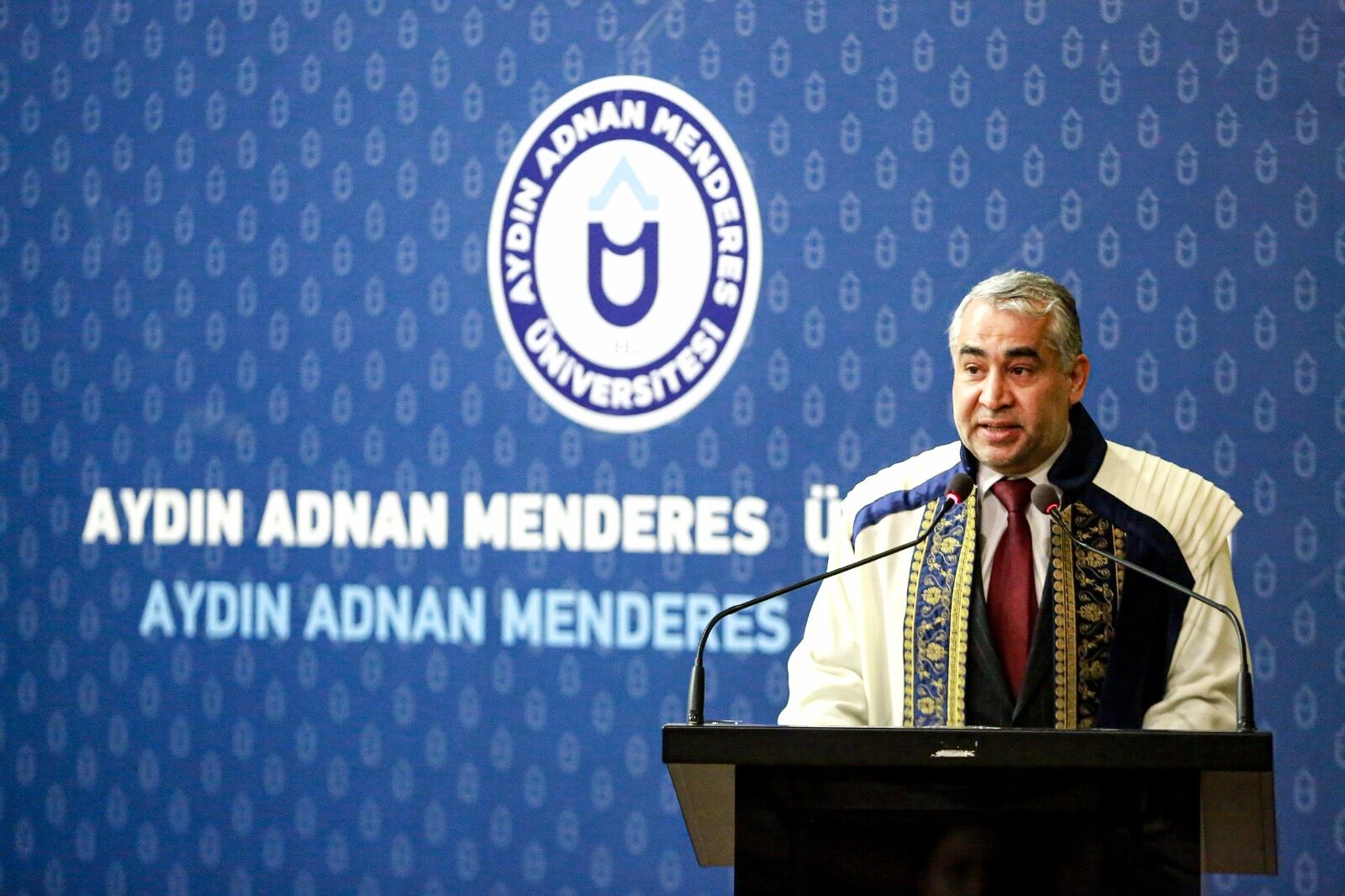 Gelecegin Iletisimcileri Mezuniyet Coskusuyla Ugurlandi 661262 5743Ae