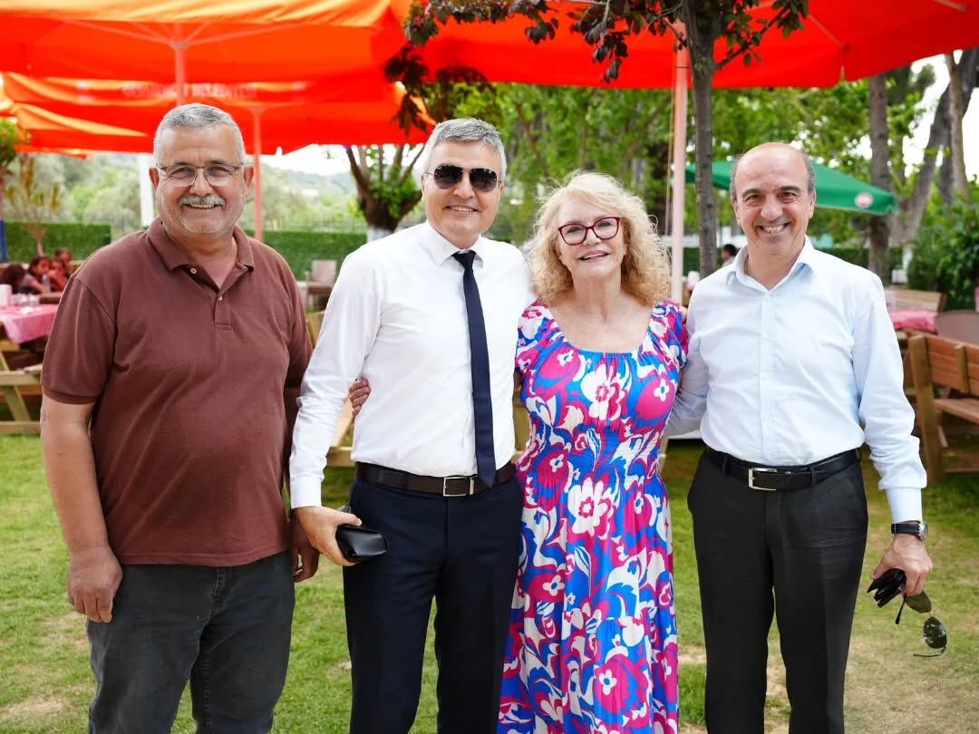 Germencikte Suna Yildizogluna Yogun Ilgi 664330 7B683A