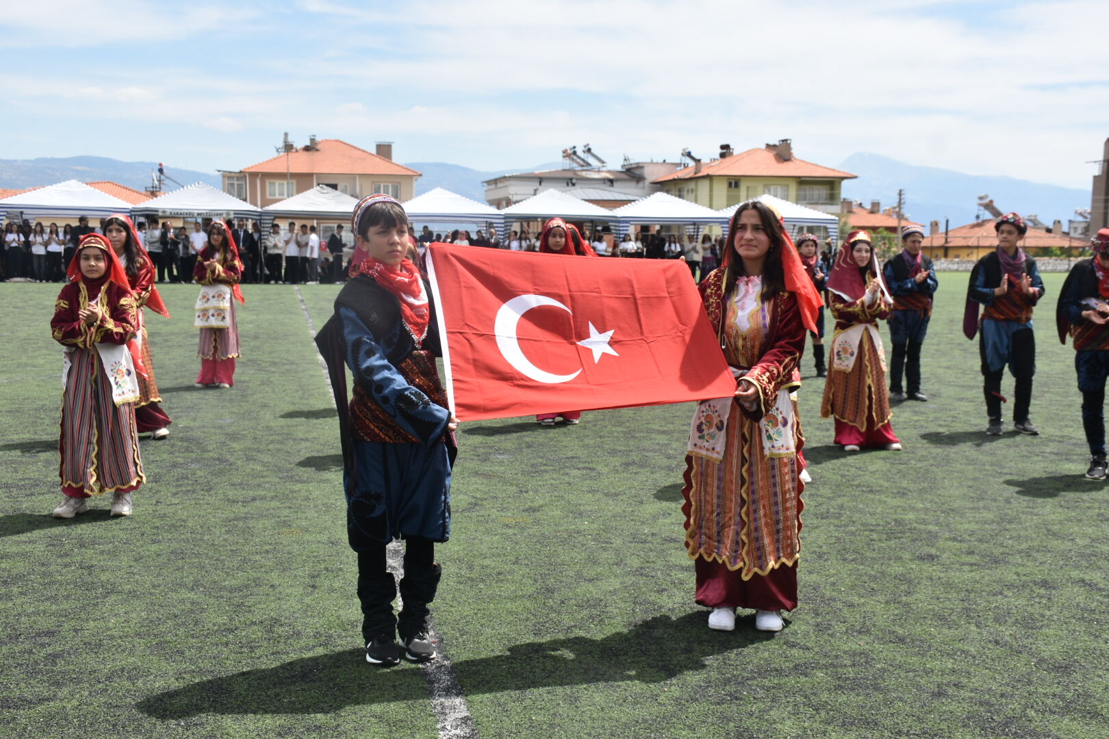 Karacasuda Bayram Gibi Bayram 663545 E14C37
