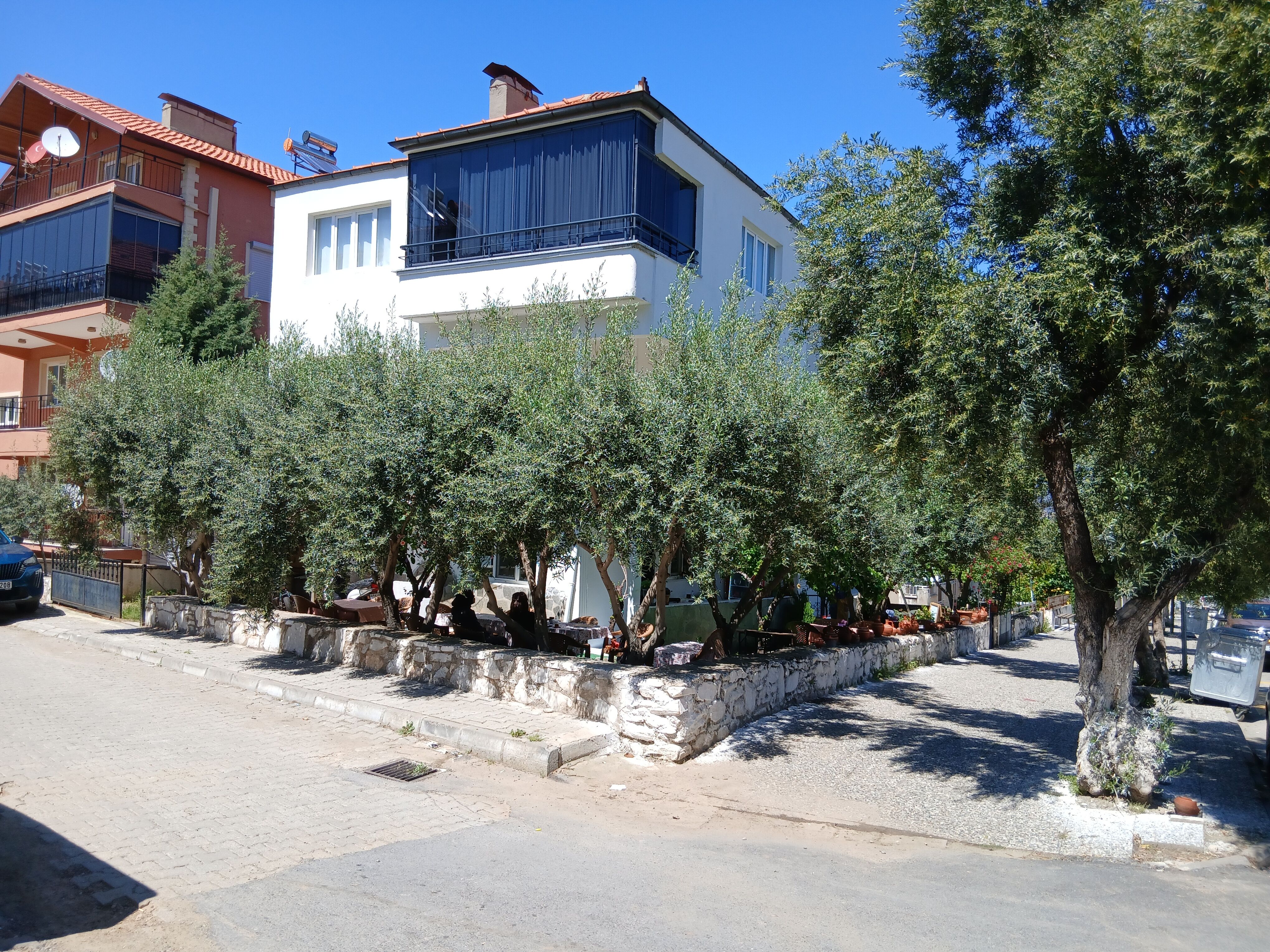 Karacasuda Ev Konforunda Mekan Su Cafe 661454 E67461