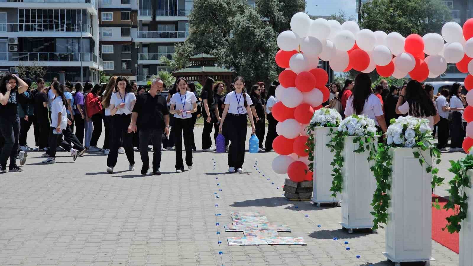 Kiz Mesleklilerin Projeleri Gorucuye Cikti 1779170705192 128739