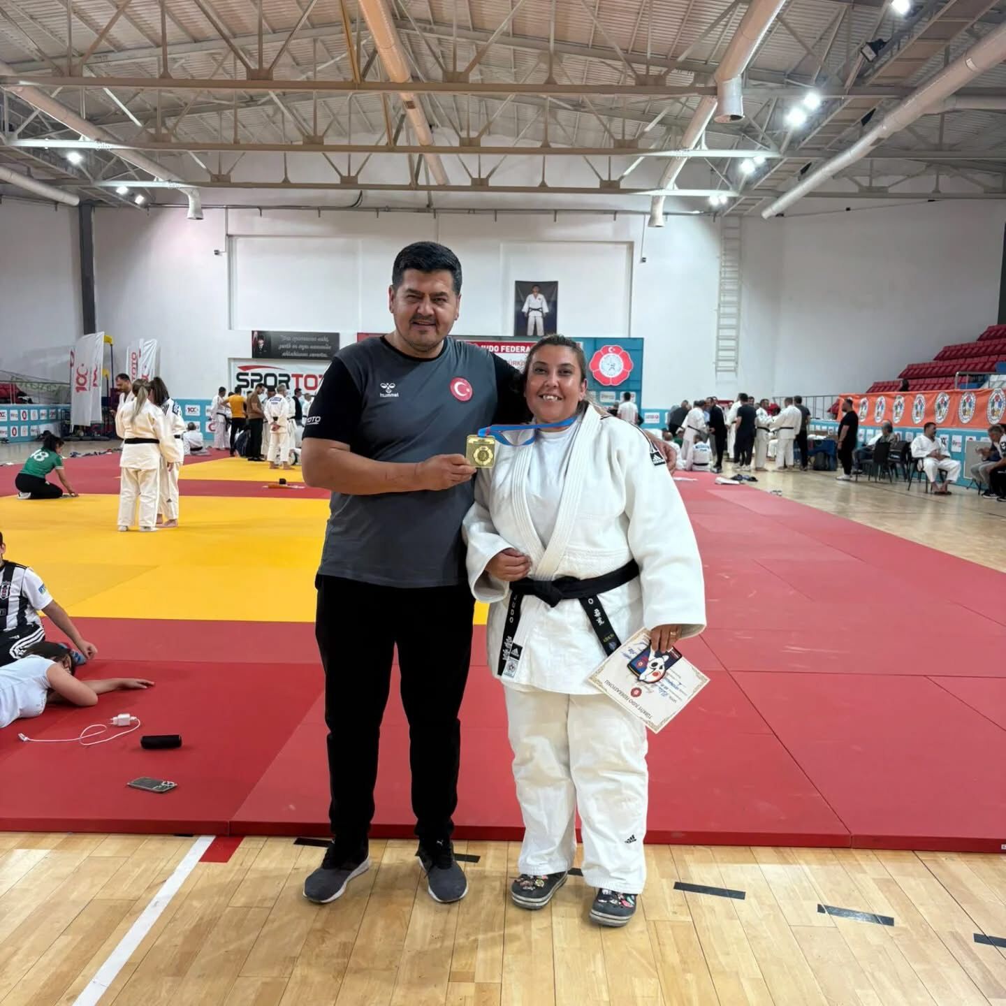 Kocarli Ankarada Tarih Yazdi 660929 6A489C