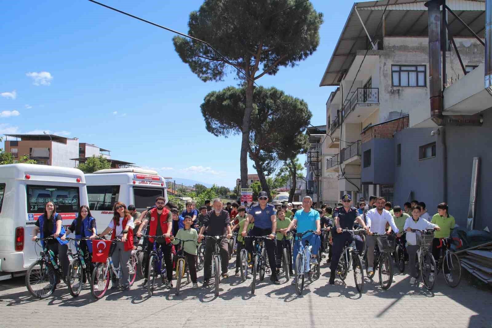 Kosk Te 19 Mayis Coskusu Pedal Cevirerek Kutlandi 1779115514293 20516