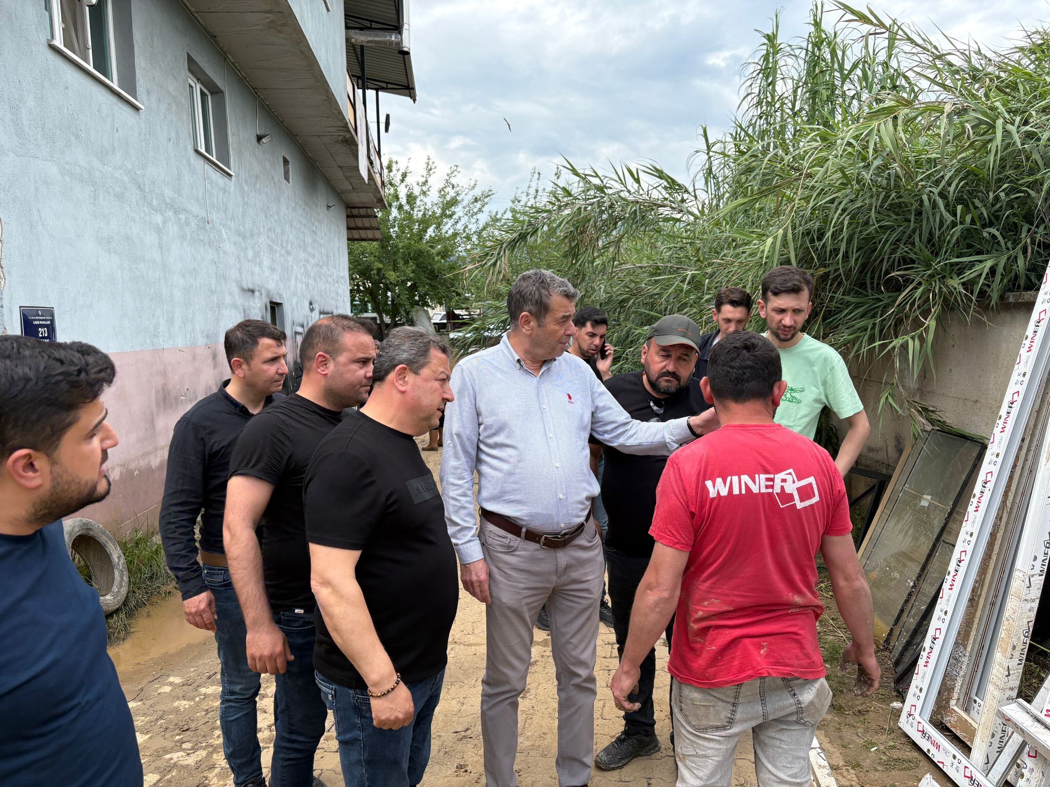 Kunkcu Sel Magduru Esnafi Yalniz Birakmadi 665007 A5C8A9