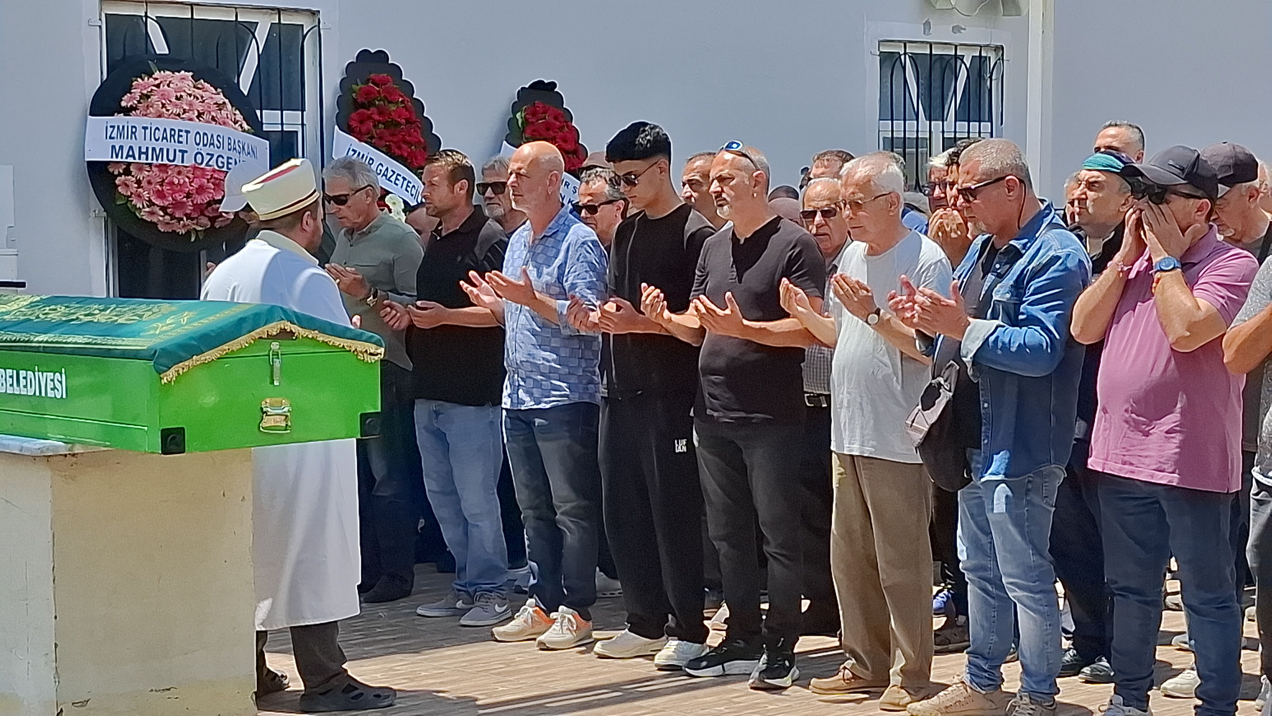 Kusadasi Aydin Abisini Ebediyete Ugurladi 665114 0462Ea