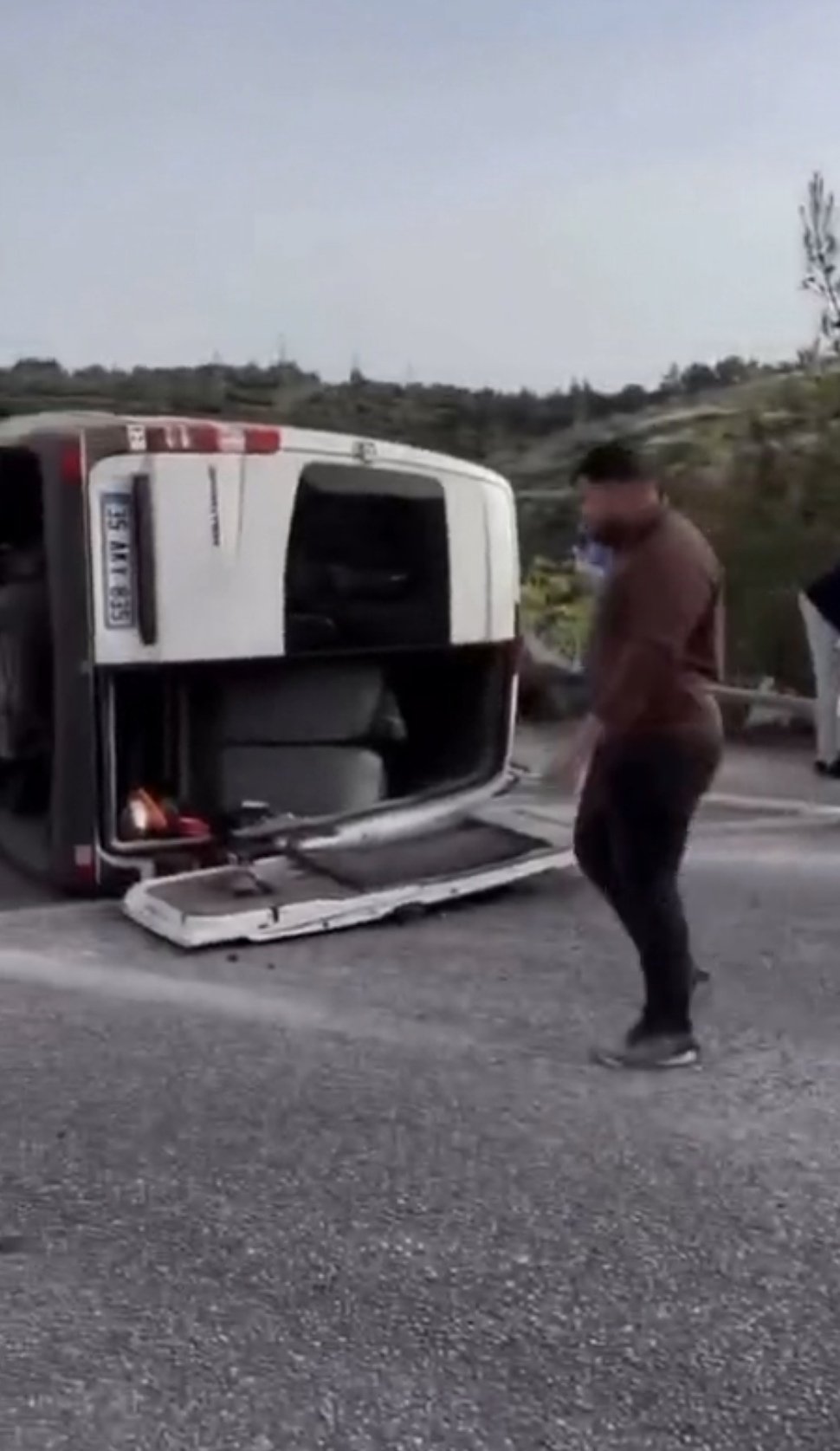 Kusadasi Kustur Mevkiinde Korkunc Kaza 660231 9A6B58