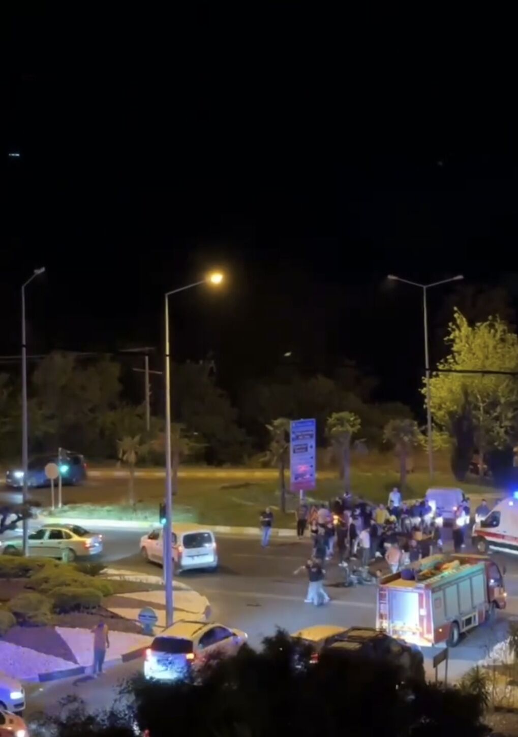 Kusadasi Omer Tatil Koyu Kavsaginda Feci Kaza 662260 Dbe3B3