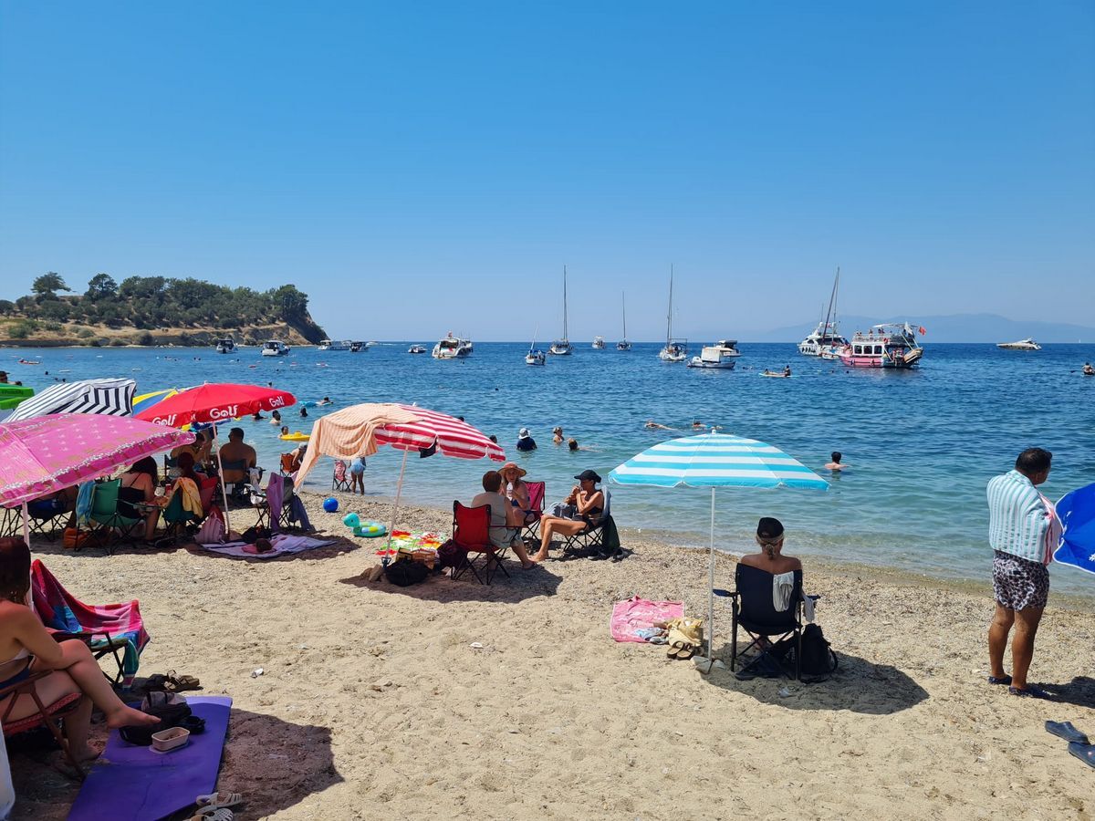 Kusadasinda Sualtinda Gizli Tehlike Pasli Demirler Faciaya D 664704 E5F1Fc