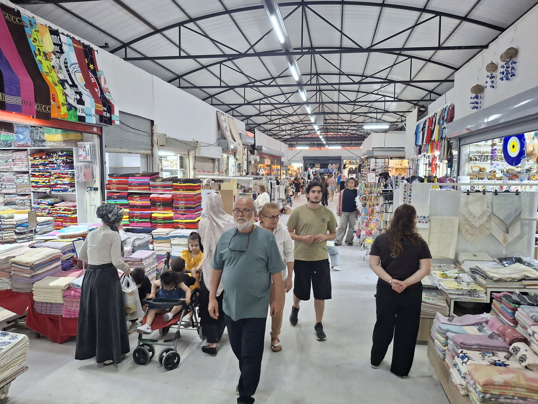 Mavisehir Pazarinda Bayram Yogunlugu Beklentinin Altinda Kal 666183 B51B97