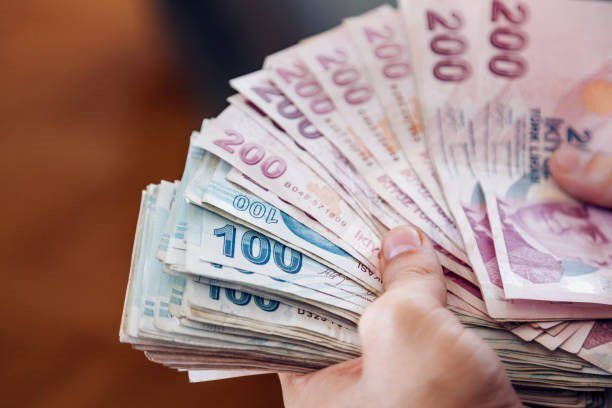 Milyonlarca Emekliye Bayram Mujdesi Ikramiye Tarihi Belli Oldu 2-1