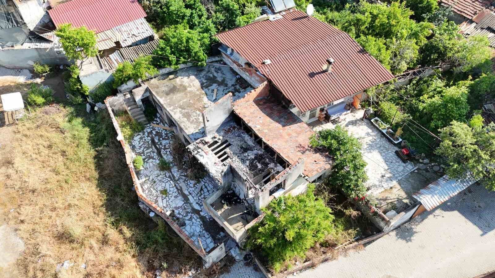 Nazilli De 25 Metruk Bina Yikildi 1779090602528 176651