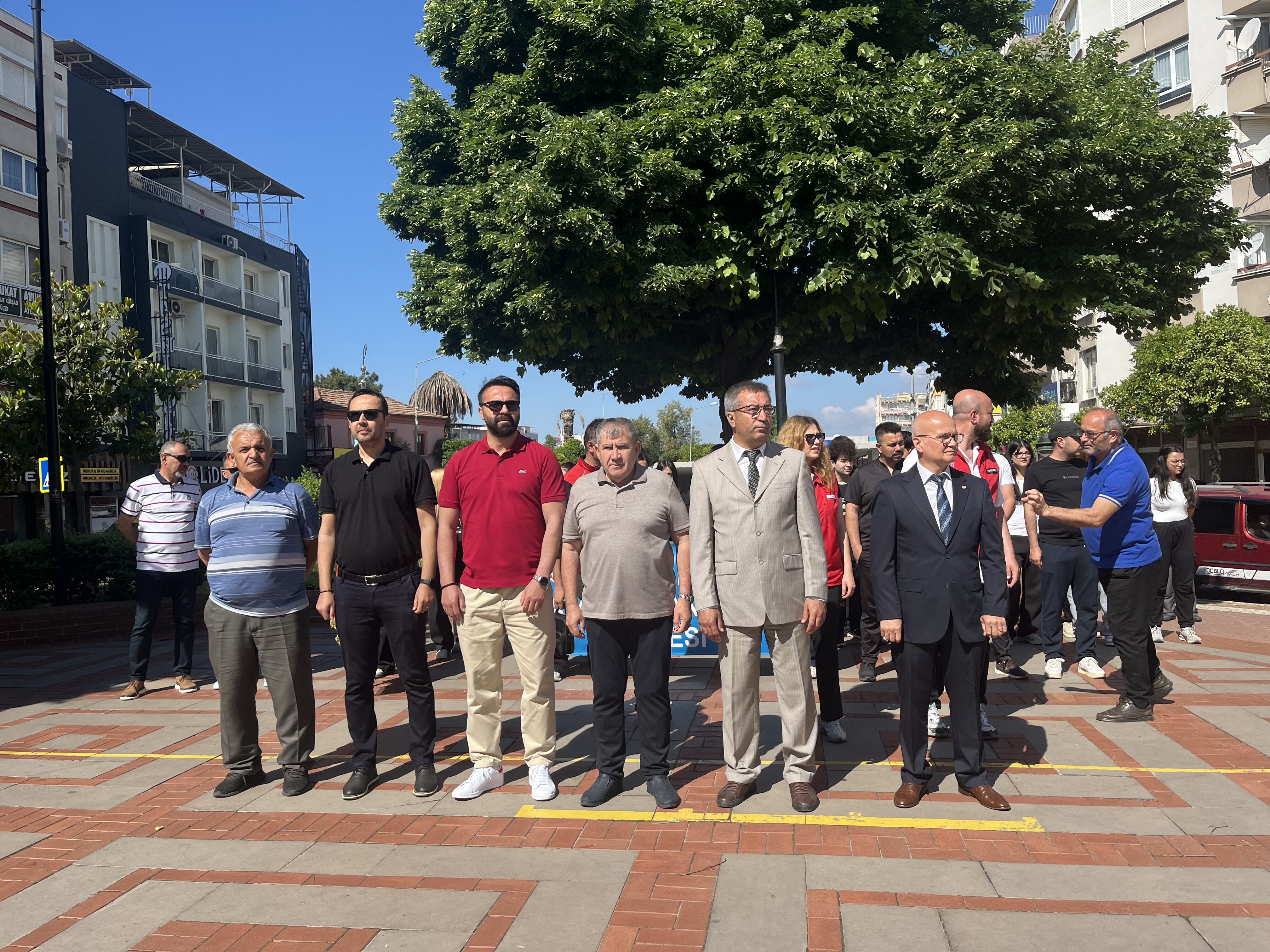 Nazillide 19 Mayis Coskusu Ataturk Anitinda Basladi 662380 54807C