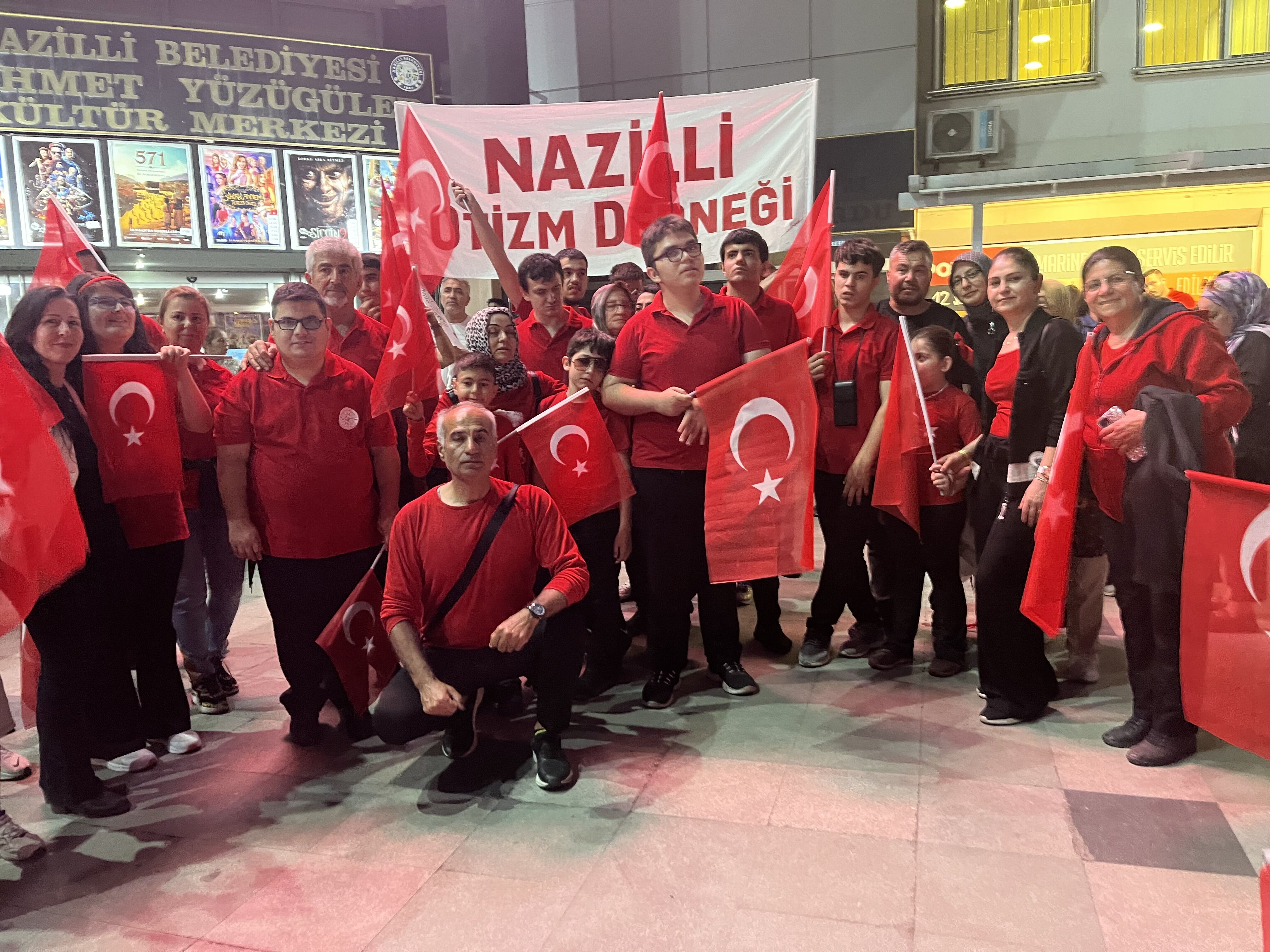 Nazillide Bayram Coskusu Marslarla Meydanlara Tasindi Tetik 663664 A60940