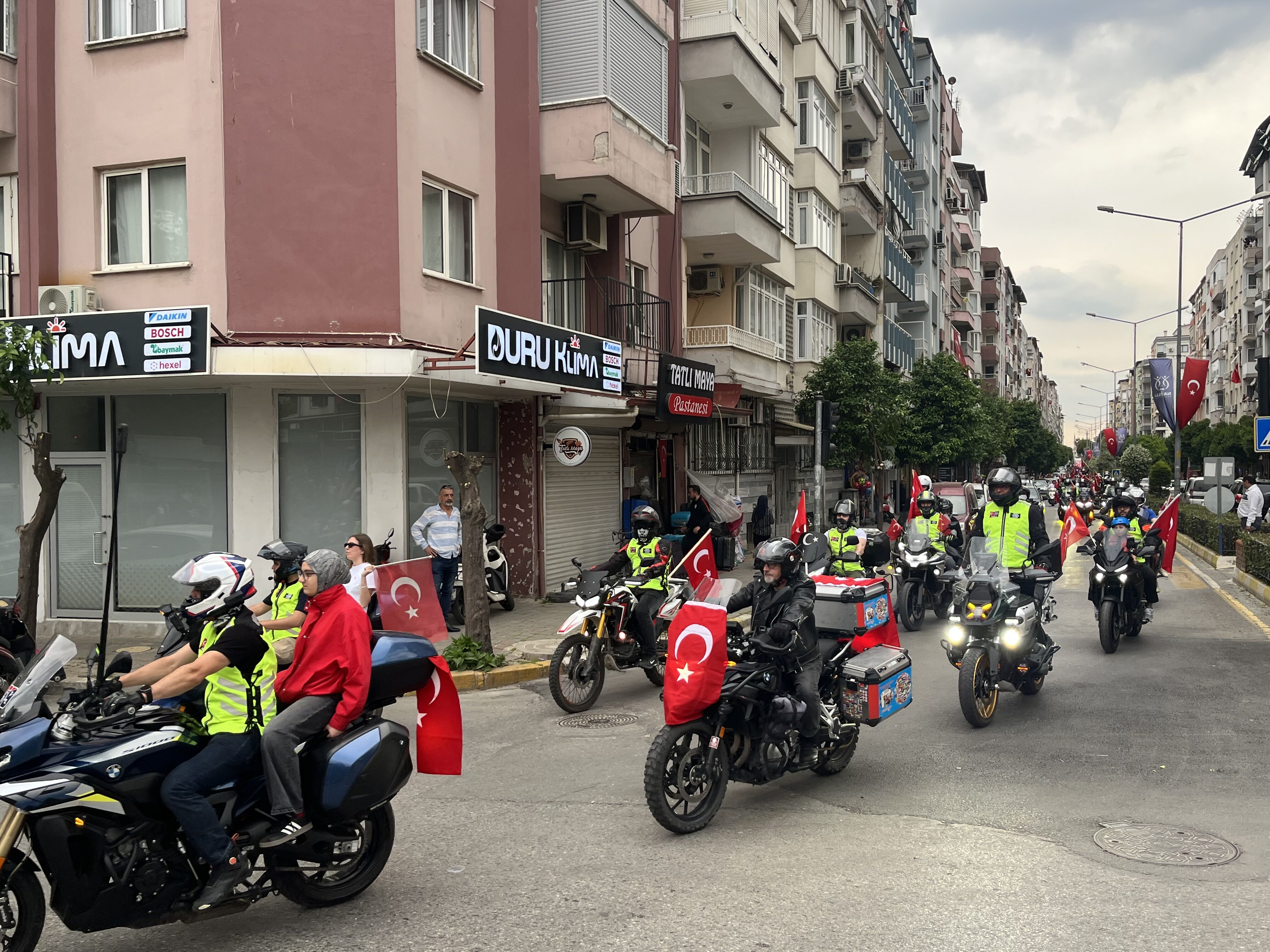 Nazillide Iki Tekerden Tek Mesaj Trafikte Saygi Ve Milli Bir 663656 9Ac308