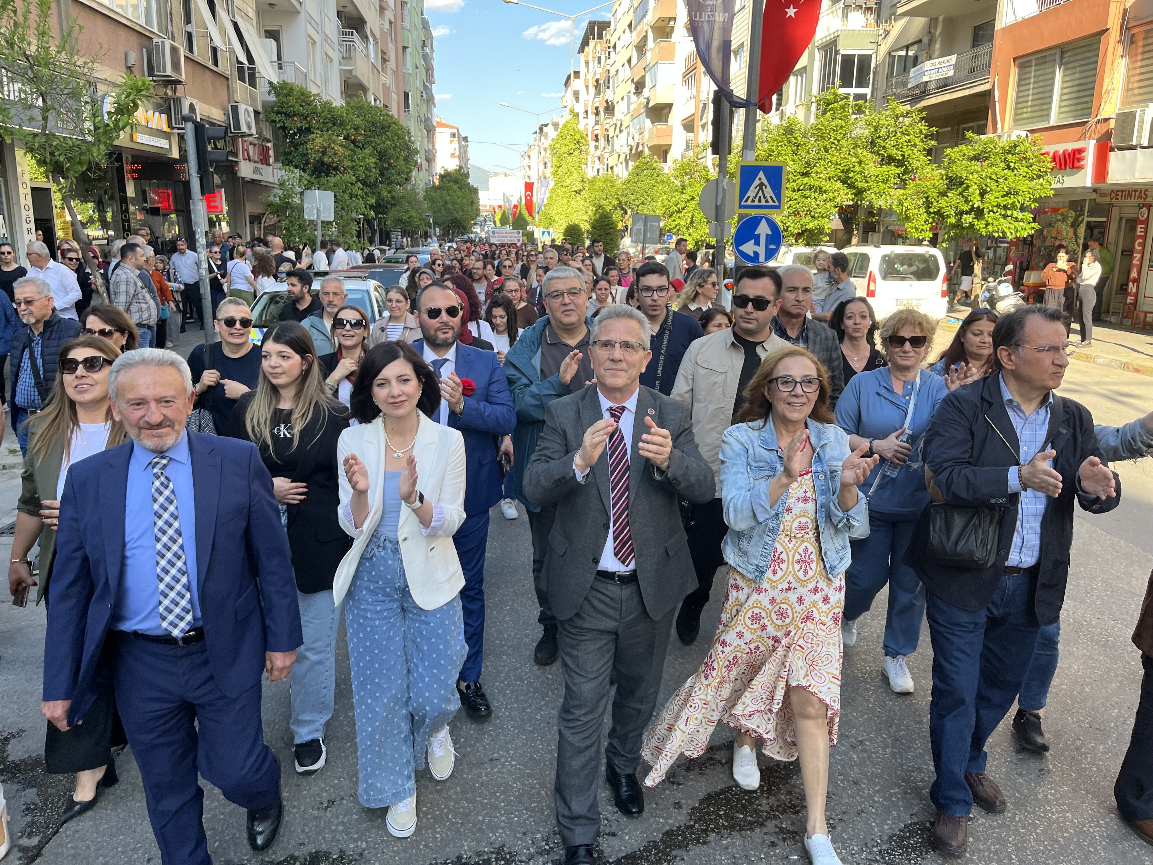 Nazillide Ilk Kez Kakava Senligi Bahar Coskusu Sokaklara Tas 659866 Dab3F5