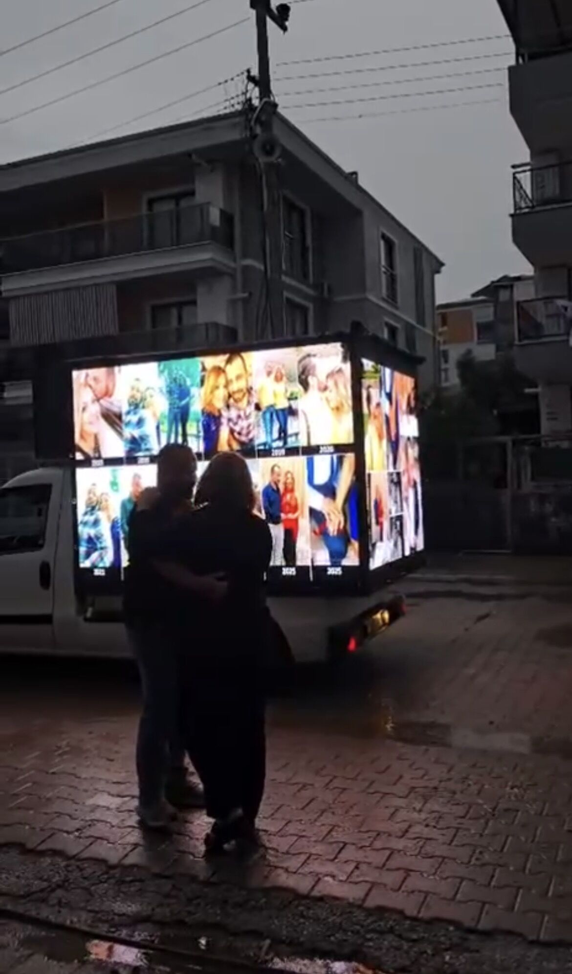 Nazillide Surpriz 10Uncu Yil Kutlamasi 666142 400D38
