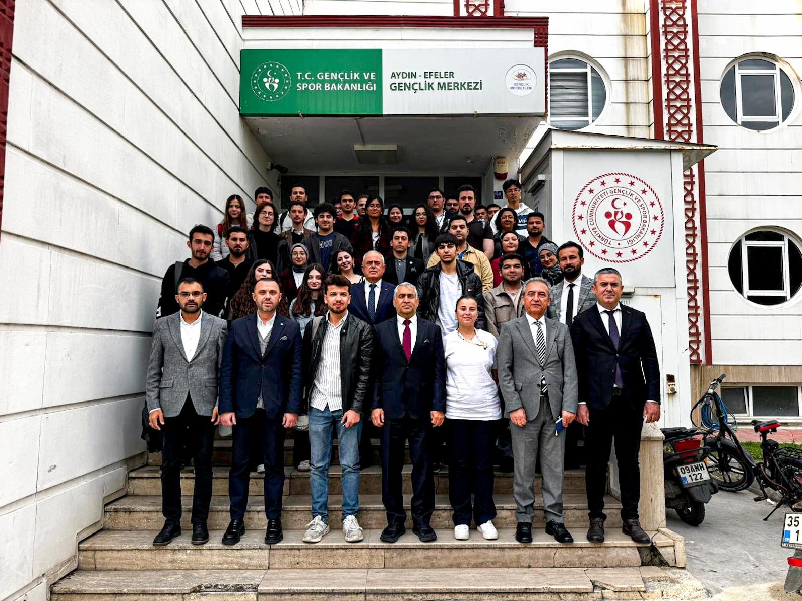 Ogrenciler Sordu Rektor Kent Yanitladi 659331 Df663C
