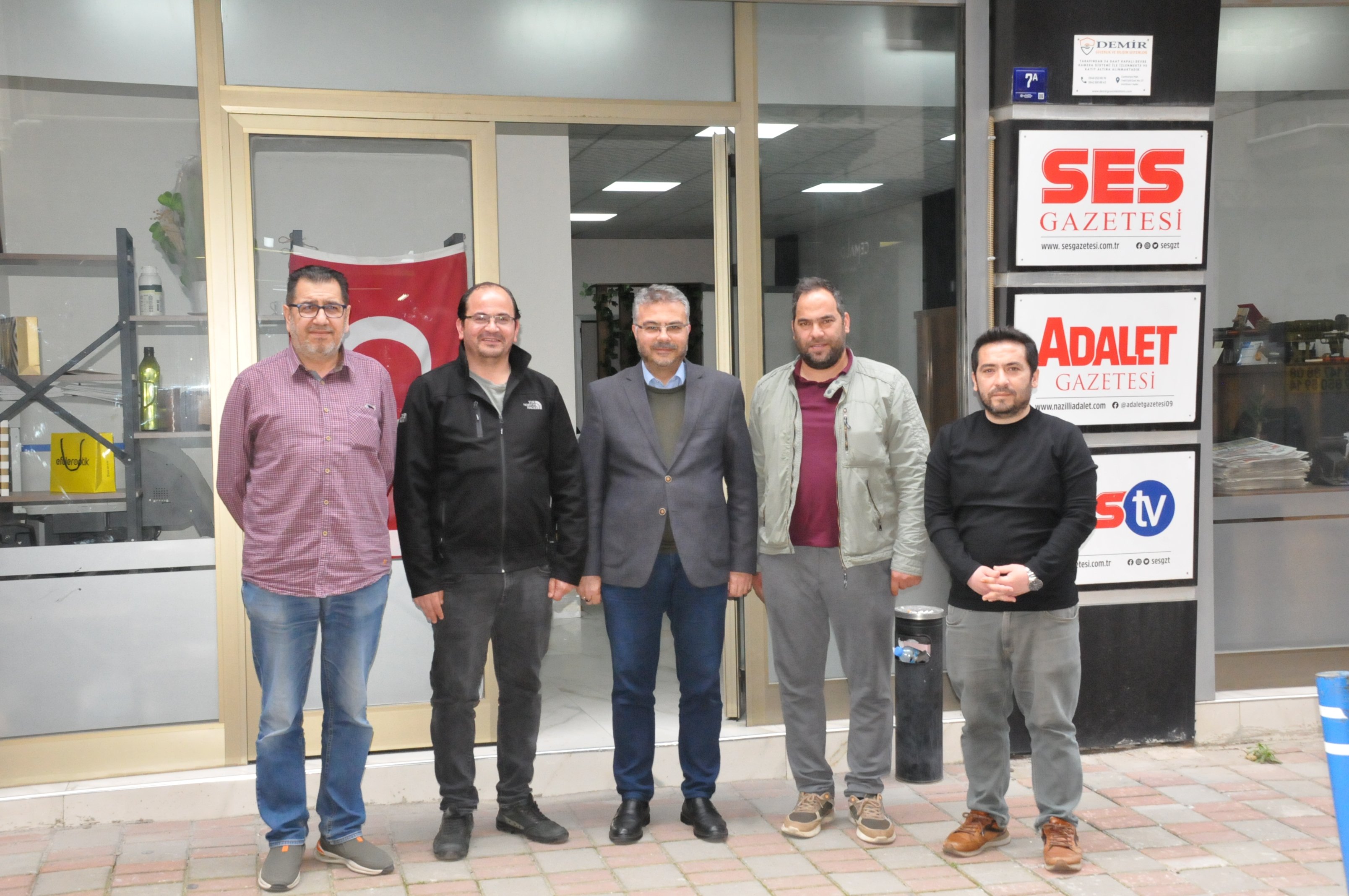 Ozmenden Ses Gazetesine Ziyaret 659216 3434Fb
