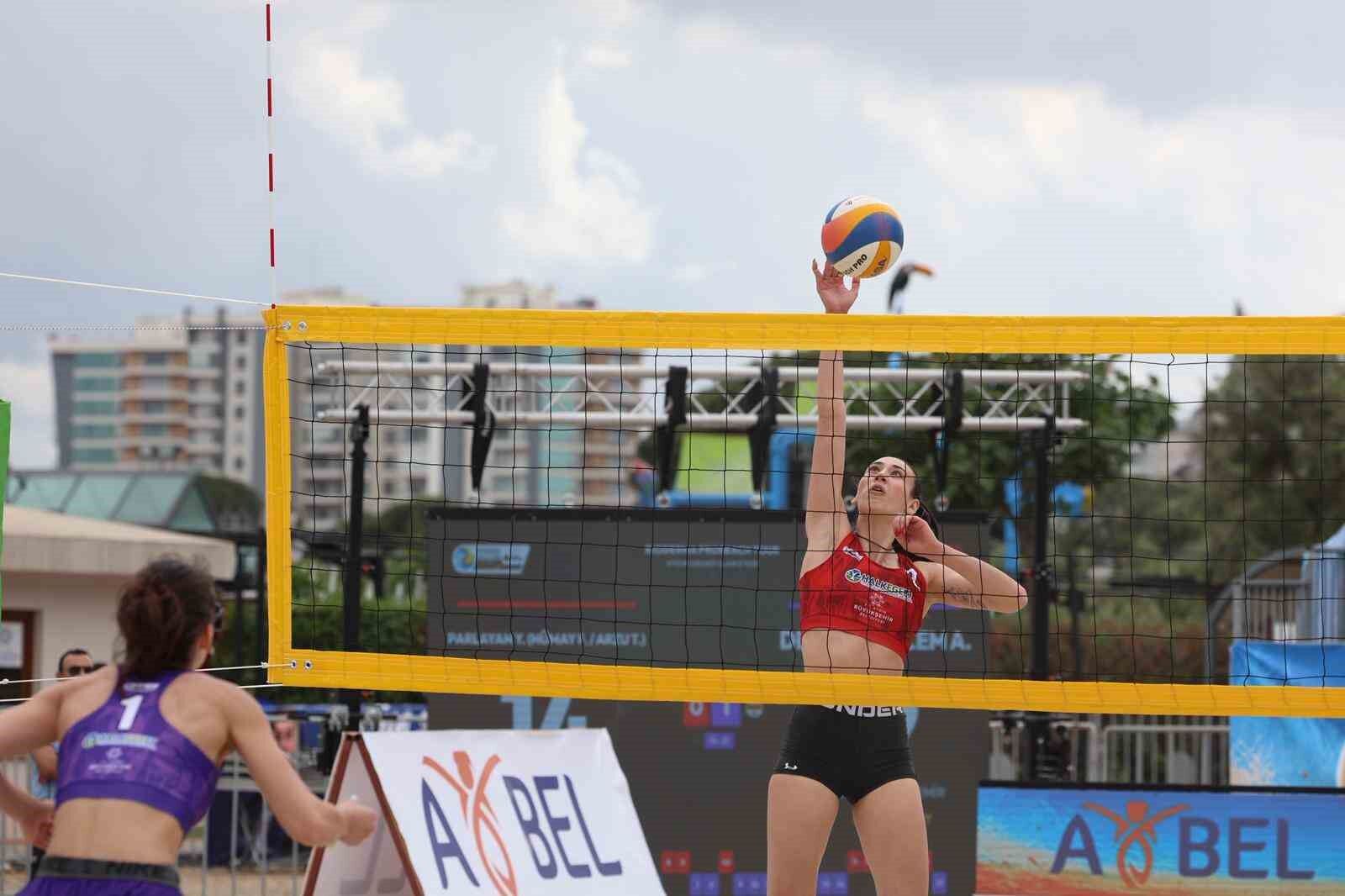 Plaj Voleybolunun Kalbi Aydin Tekstil Park Ta Atiyor 1778852103794 476179