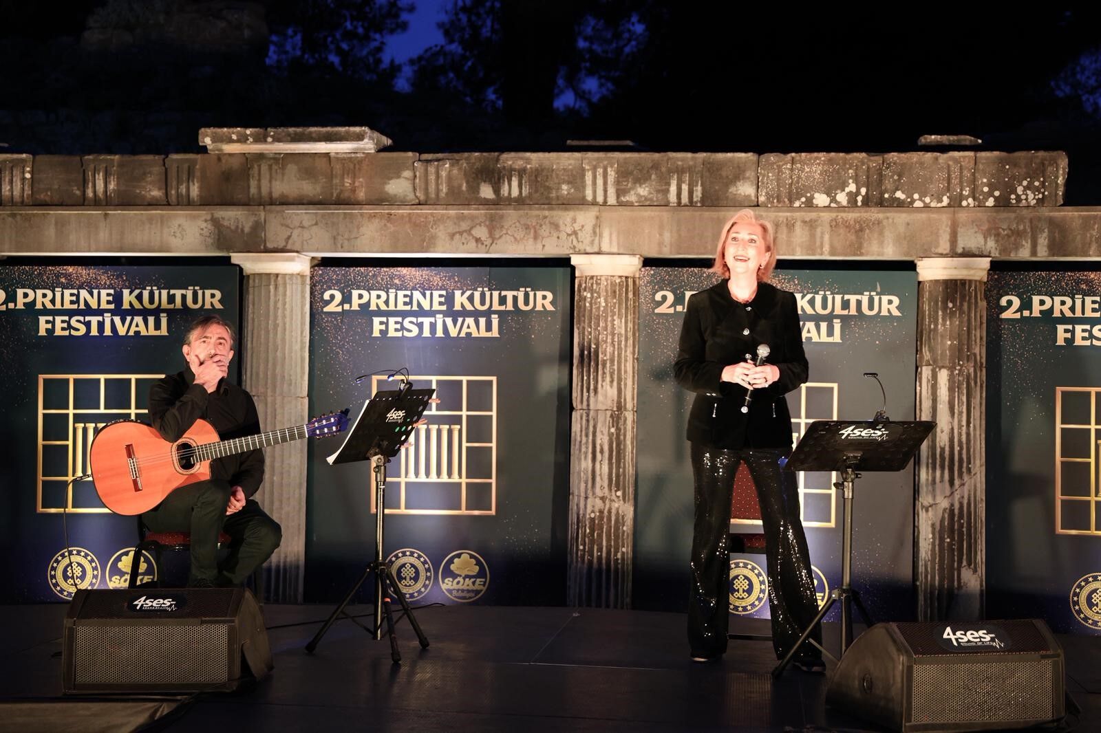 Priene Antik Kentinde Unlu Sanatcidan Konser 660784 7D3214